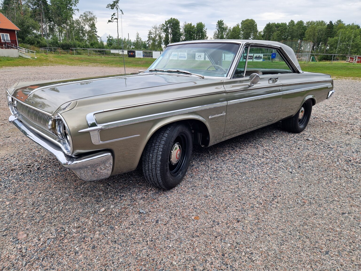 Exteriörbild på 1964 Dodge Polara 500