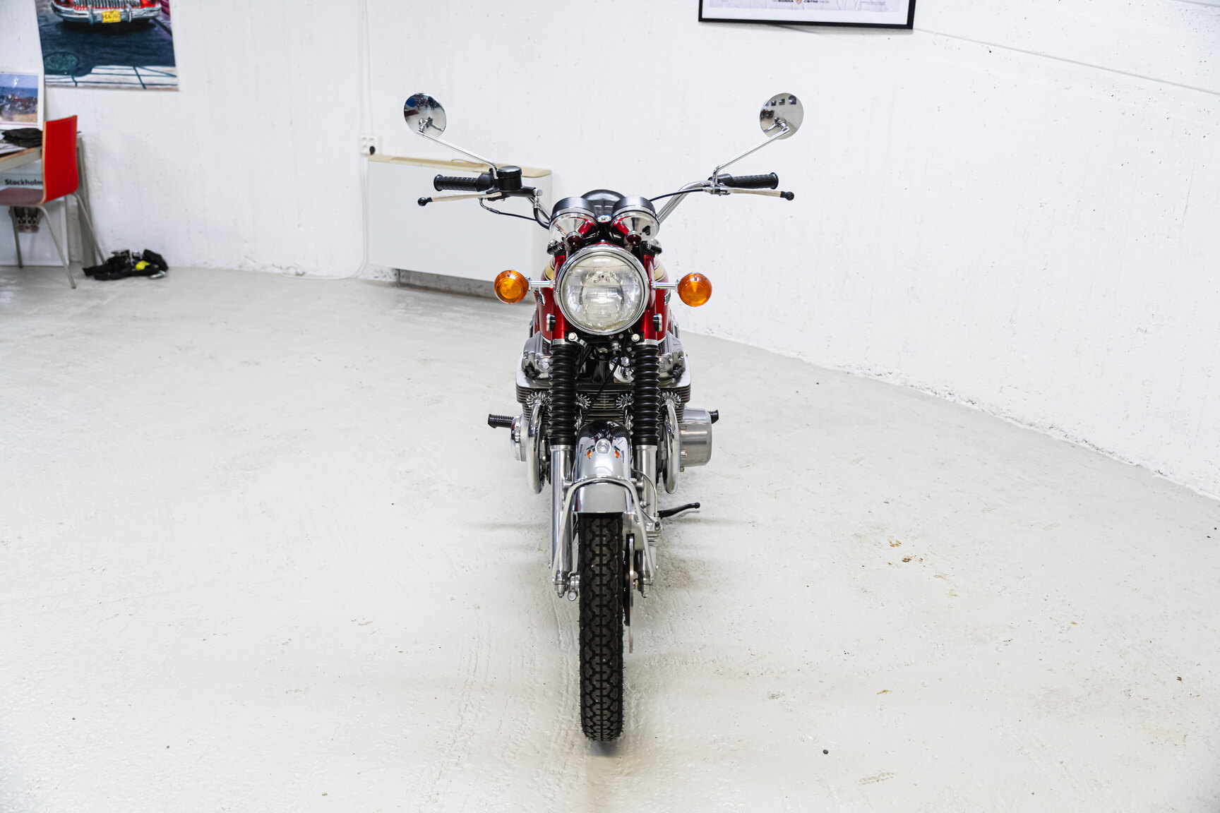 Exterior image of Honda CB750 Sandcast