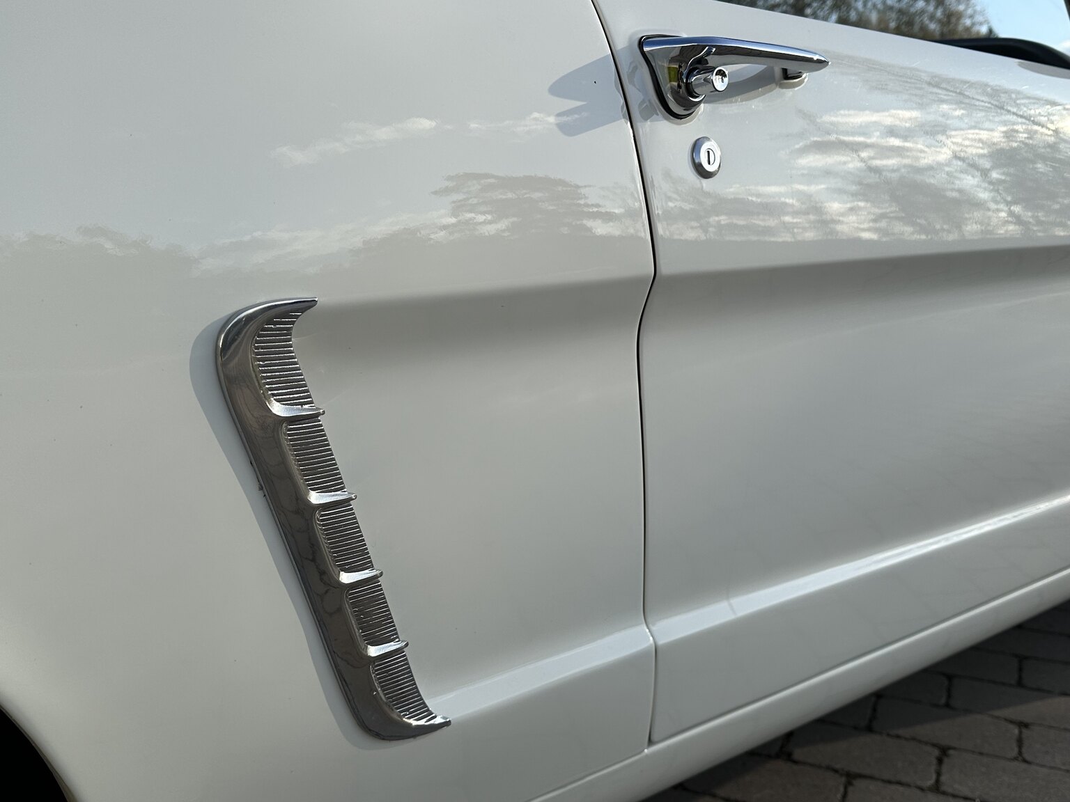 Exteriörbild på 1966 Ford Mustang Convertible