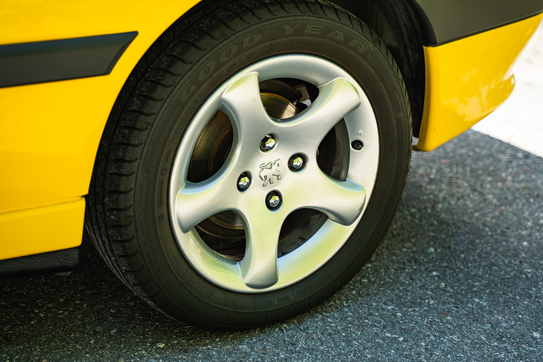 Exterior image of 1997 Peugeot 306 Cabriolet (35)