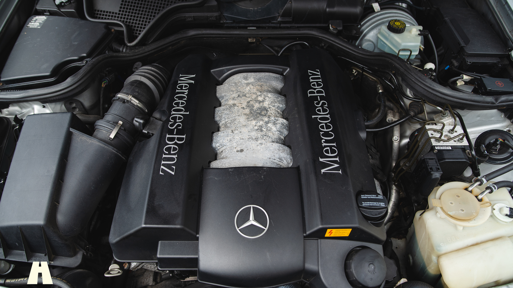 Image of 2000 Mercedes E430 mechanics