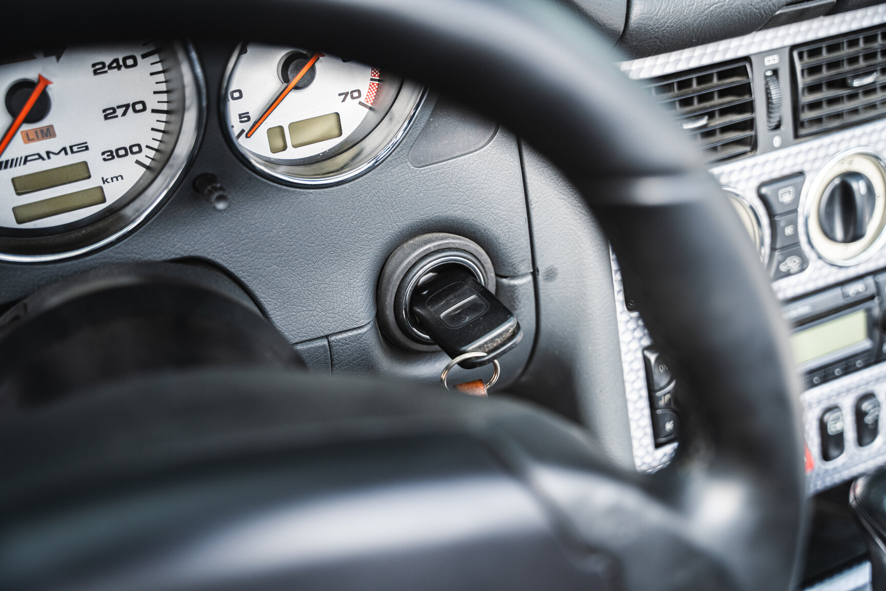 Interior image of 2001 Mercedes-Benz SLK 32 AMG
