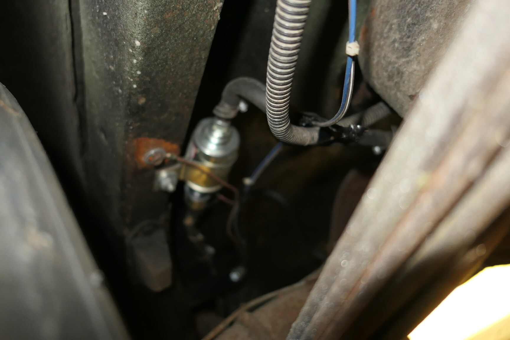 Image of 1949 Ford Custom Convertible mechanics