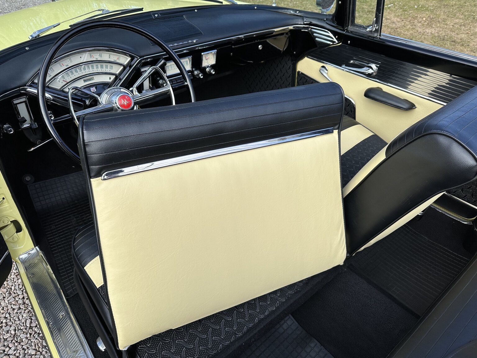 Interiörbild 1955 Mercury Montclair