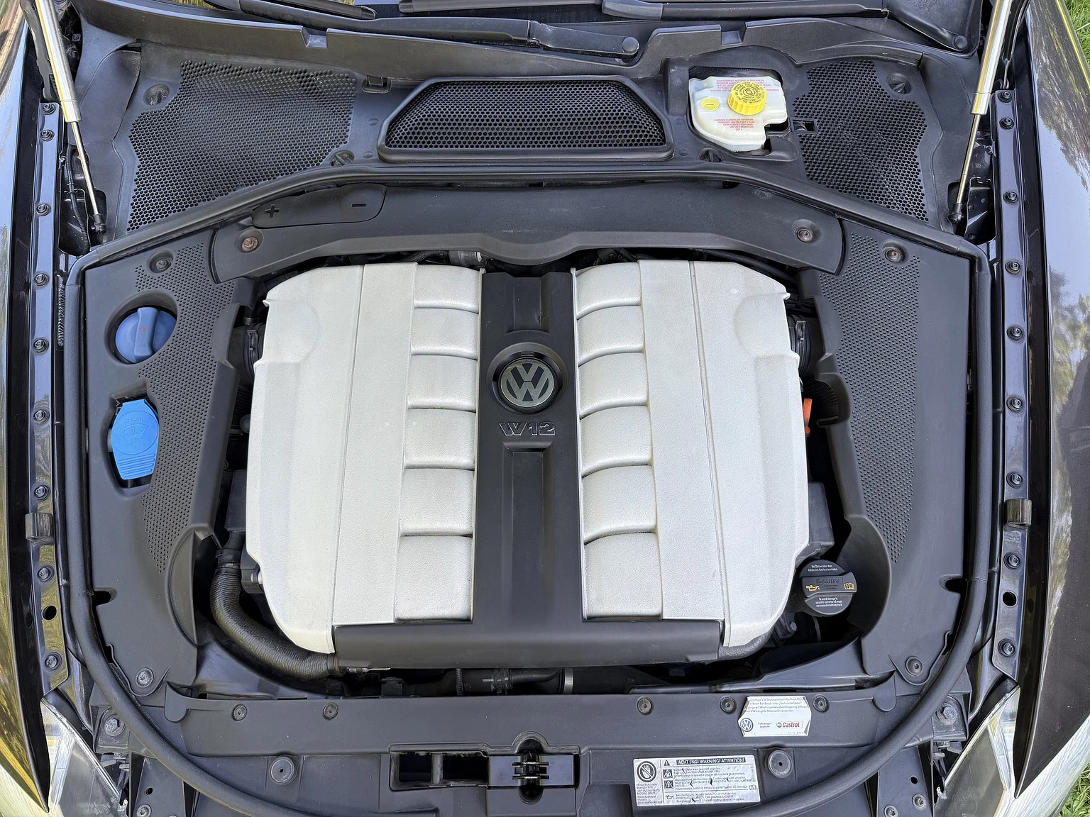 Image of 2009 Volkswagen Phaeton W12 LWB Executive (13) mechanics