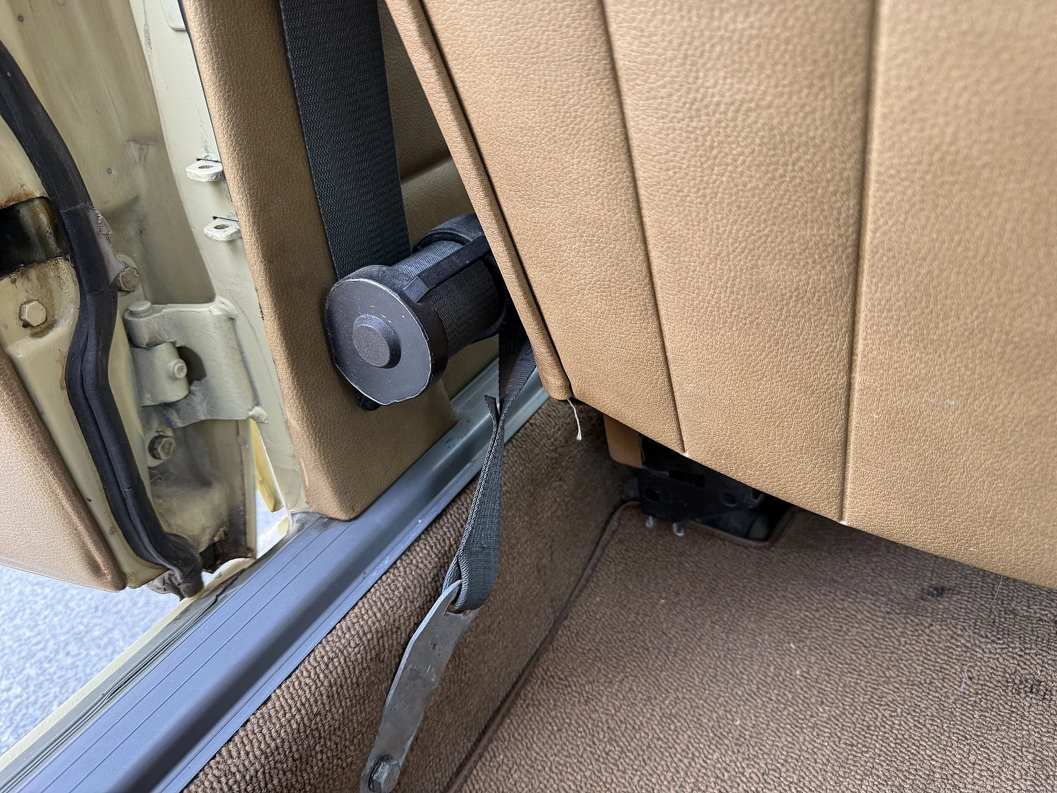 Interiörbild 1974 Mercedes-Benz 230 Automatic (60)