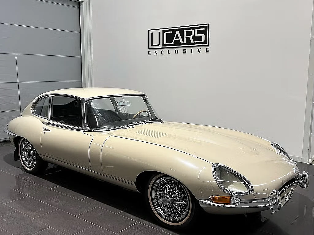 Exteriörbild på 1967 Jaguar E-Type (1)