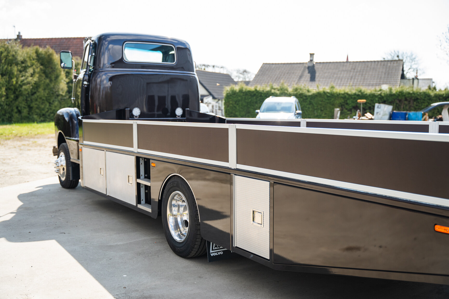Exterior image of 1948 Chevrolet COE Loadmaster