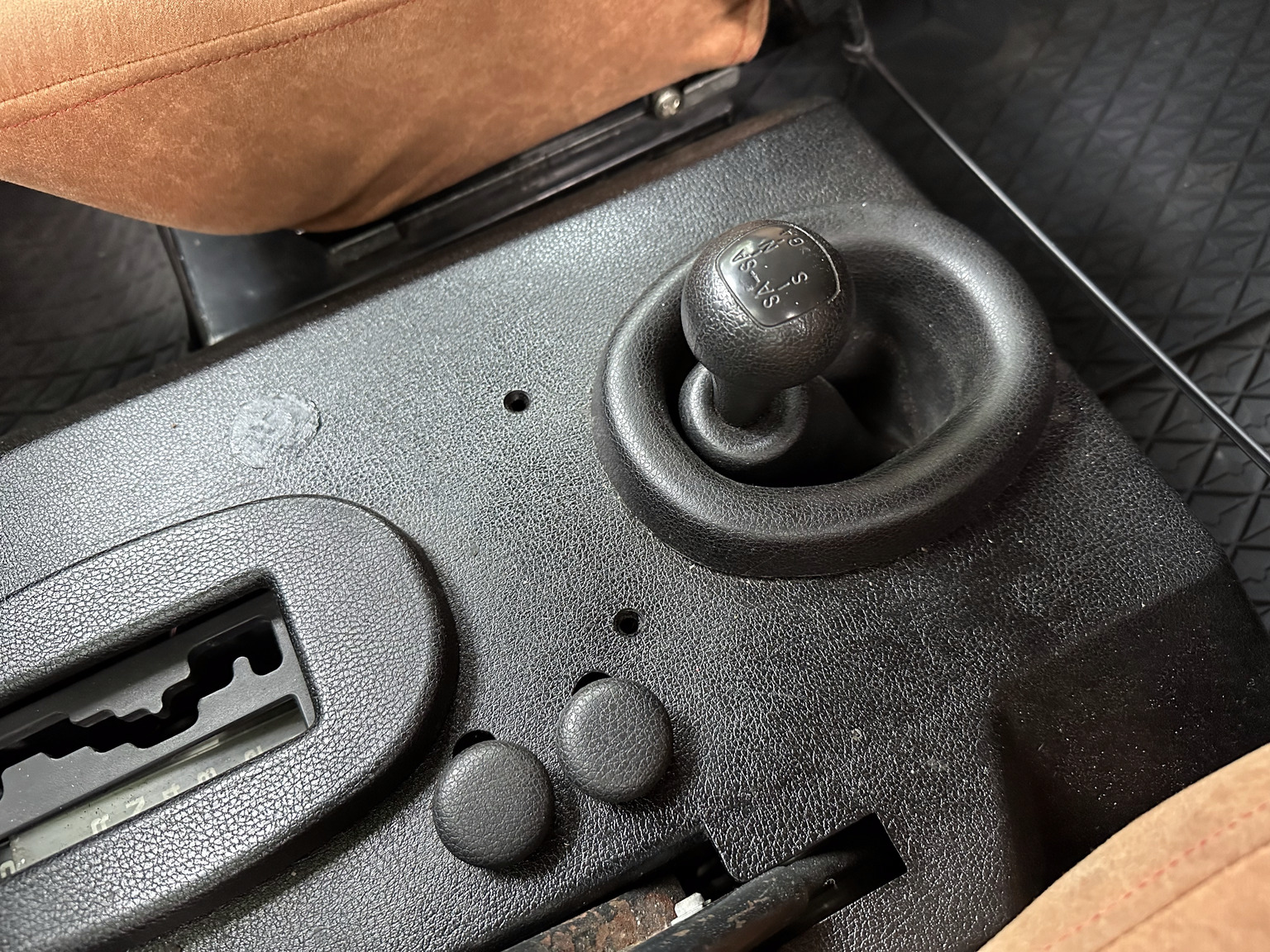 Innenraumfoto von 1986 Mercedes 280 GE (49)