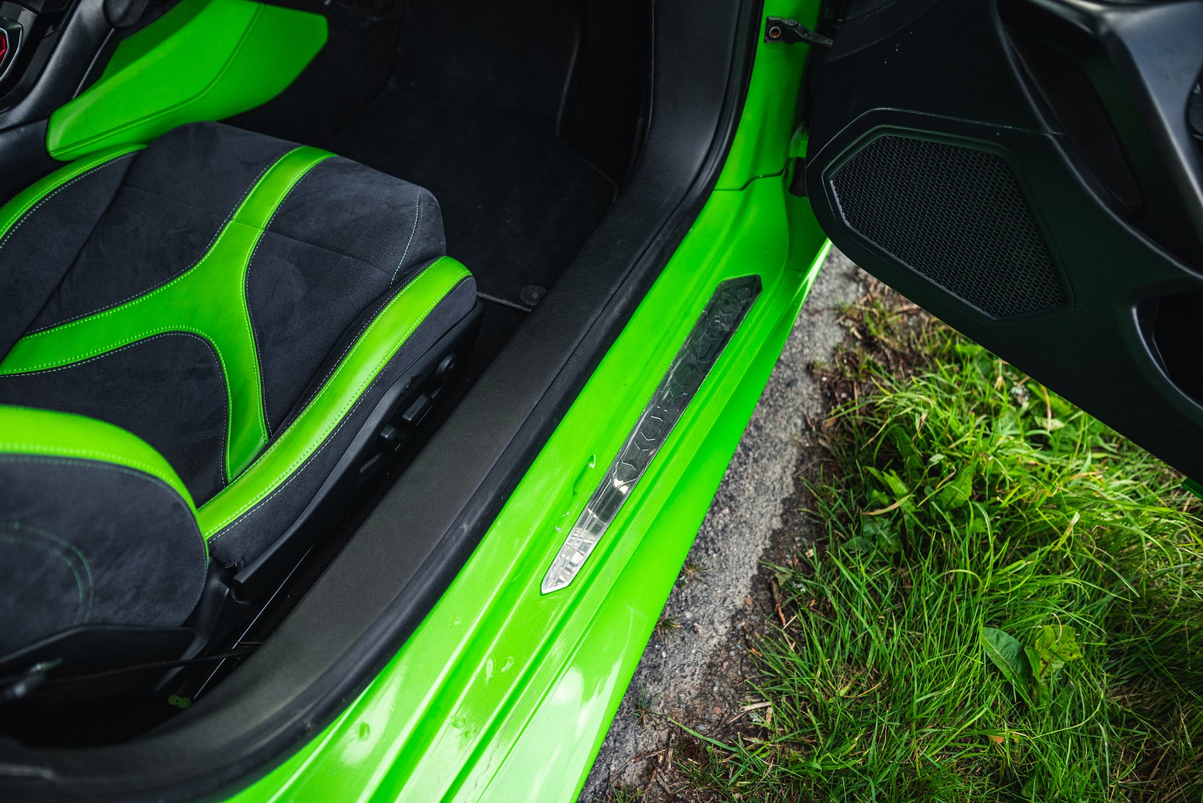 Innenraumfoto von 2016 Lamborghini Huracan LP-610-4