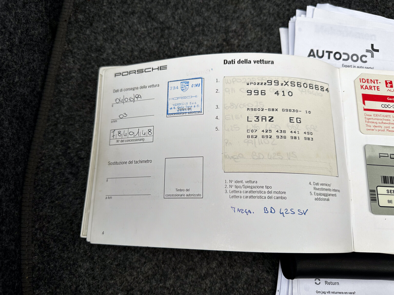 Documentation for 1999 Porsche 911 Carrera 4