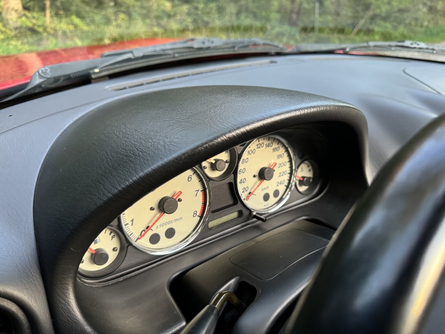 Innenraumfoto von 2004 Mazda MX-5