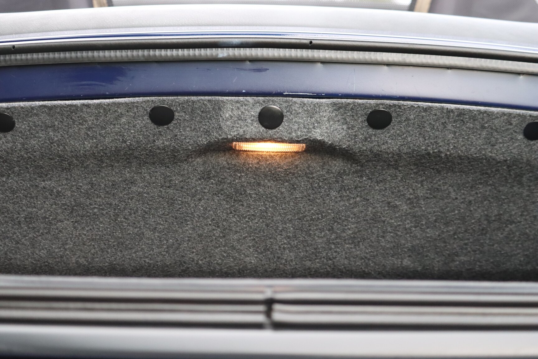 Interior image of 1999 BMW Z3 1.9i