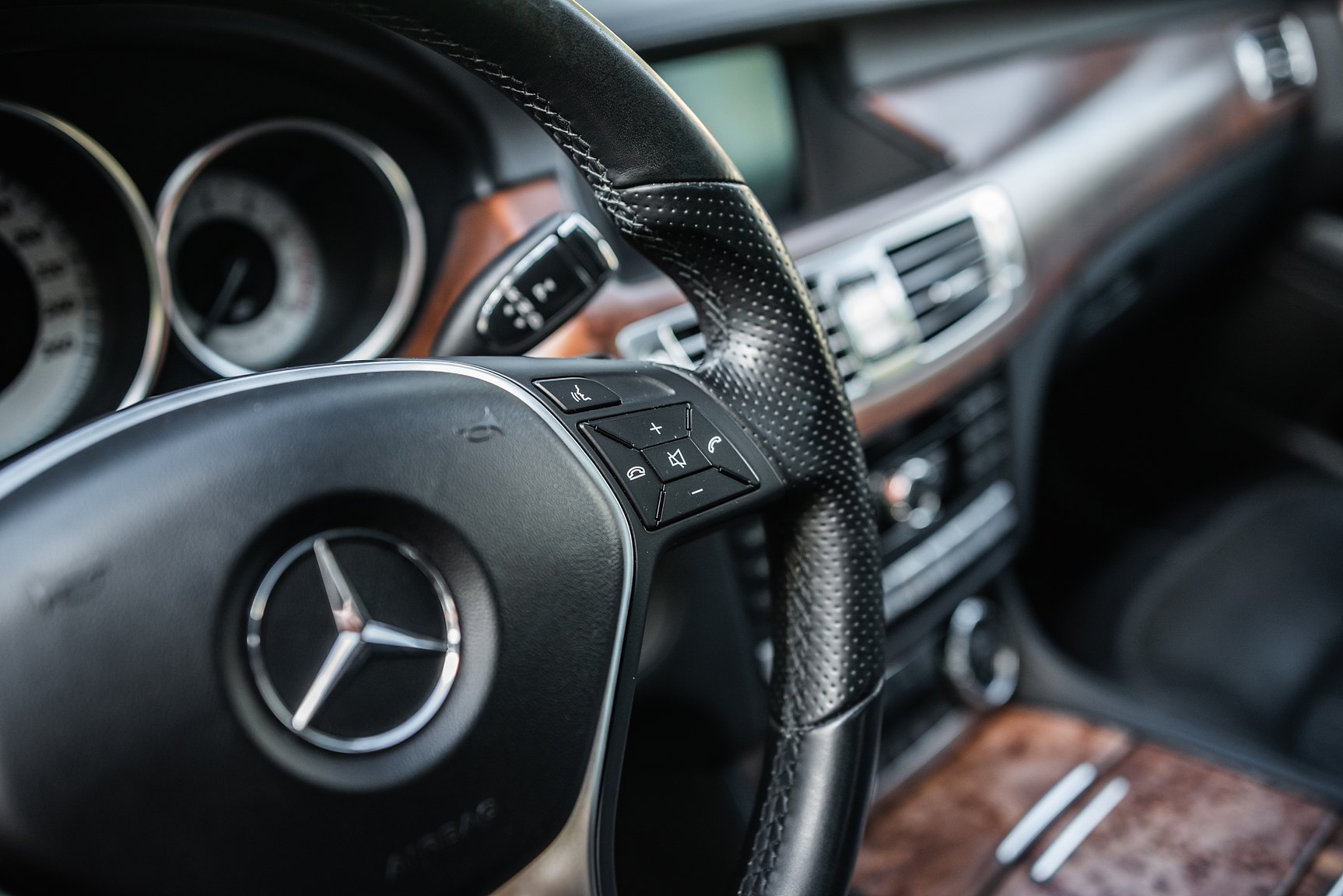 Innenraumfoto von 2011 Mercedes-Benz CLS 500