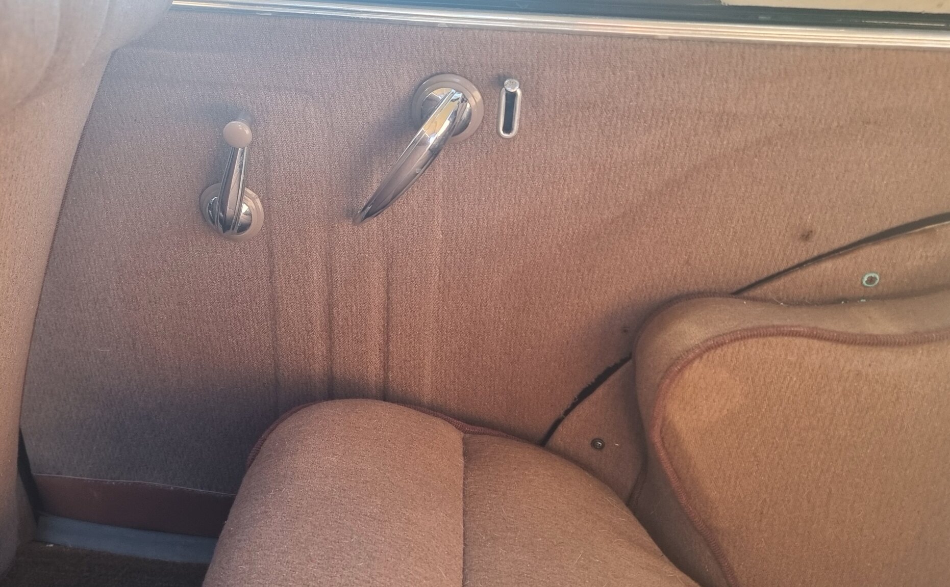 Interior image of 1951 Peugeot 203 De Luxe