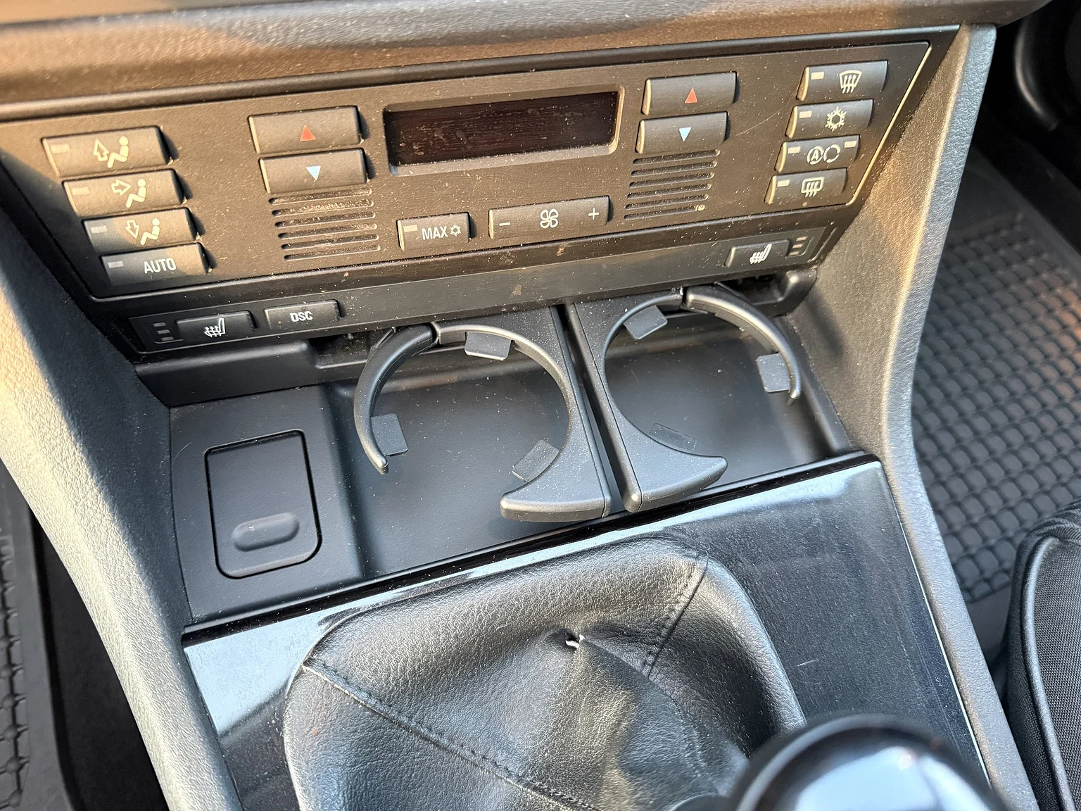 Innenraumfoto von 2002 BMW 520i (15)