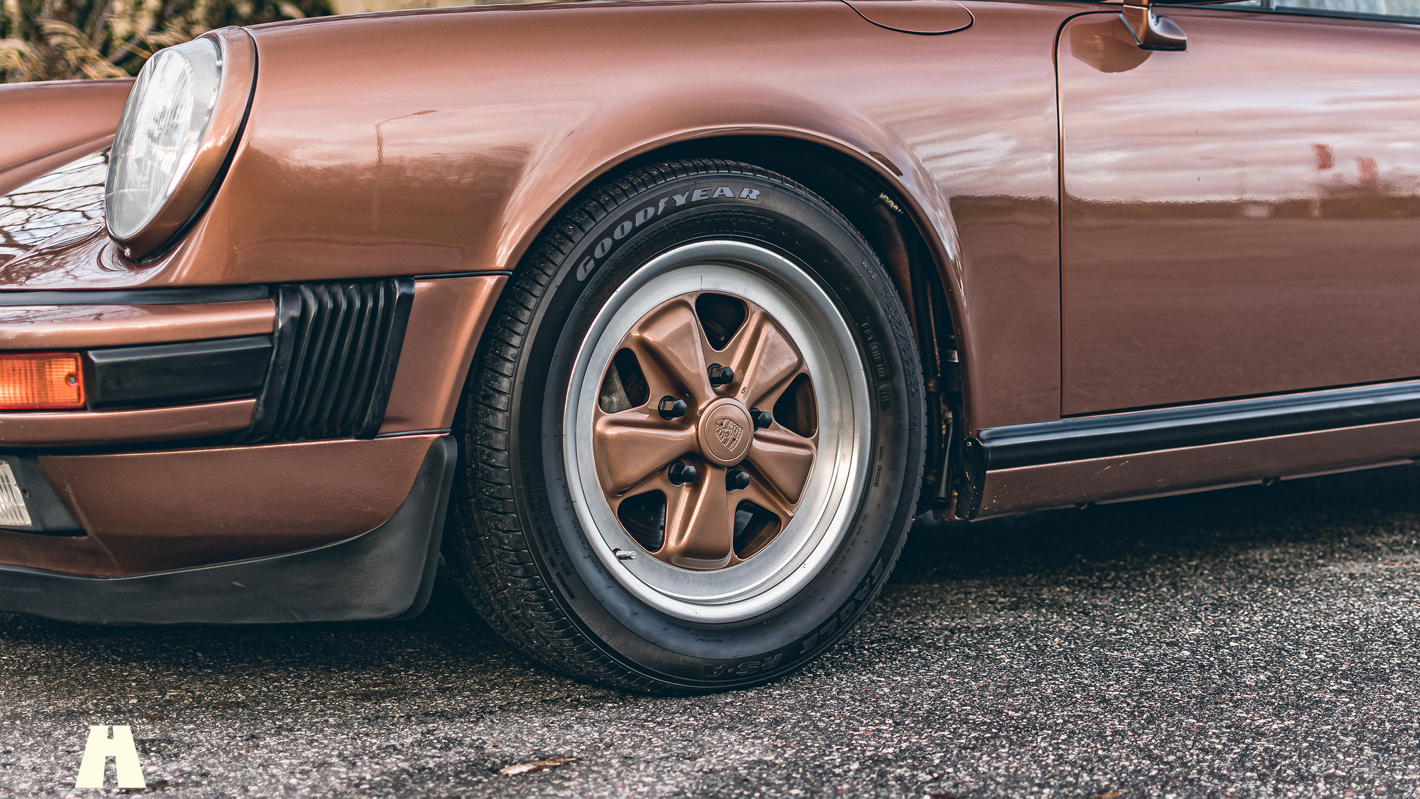 Aussenfoto 1989 Porsche 911 Carrera 3.2 Targa (58)