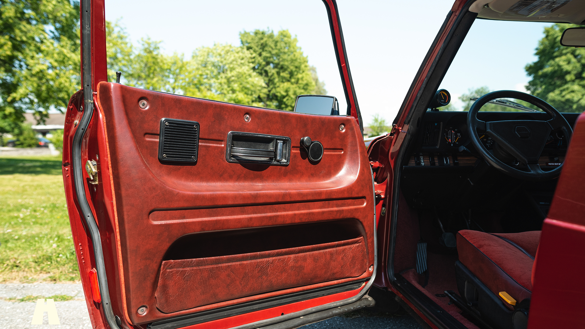 Interior image of 1980 Saab 99 Turbo unikum