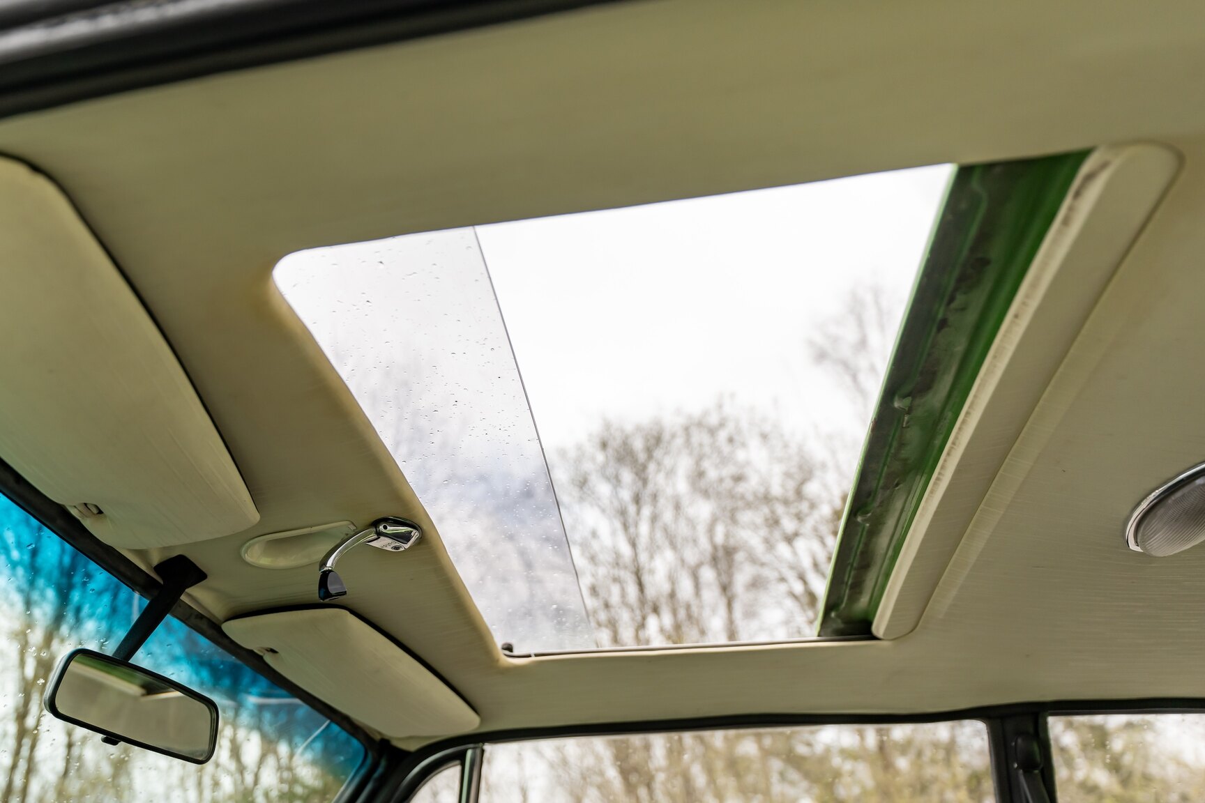 Interior image of 1975 BMW 2002
