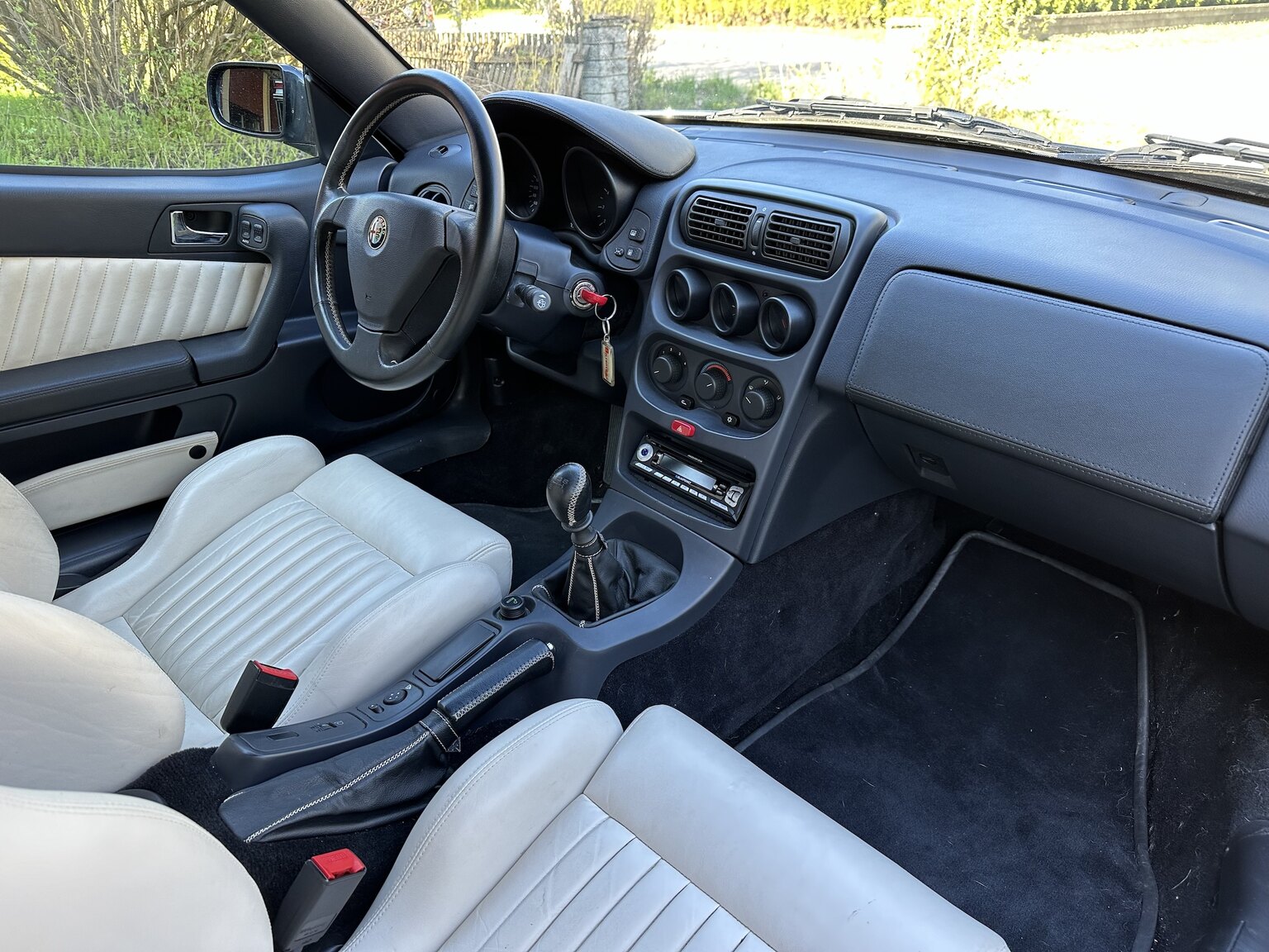 Interiörbild 1997 Alfa Romeo GTV 3.0
