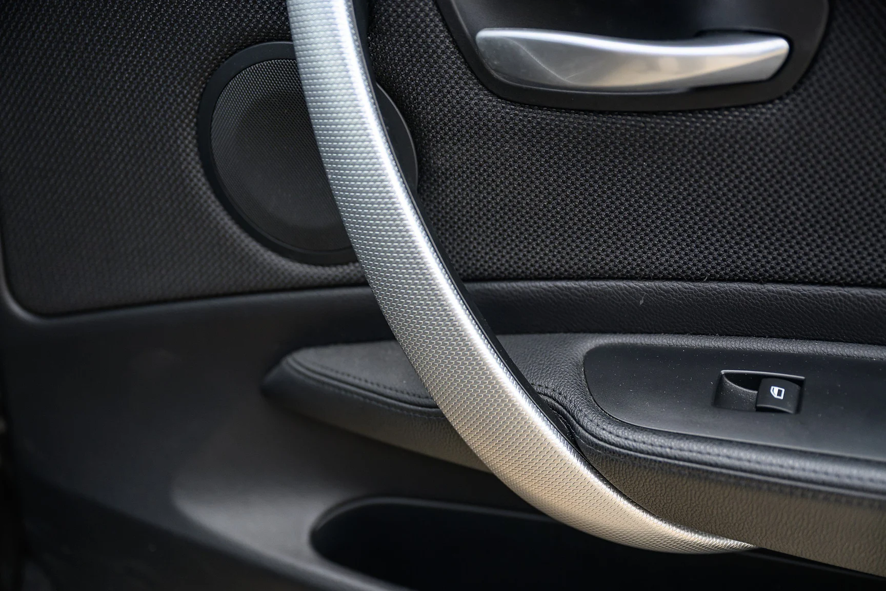 Innenraumfoto von 2007 2007 BMW 130i M Sport (60)