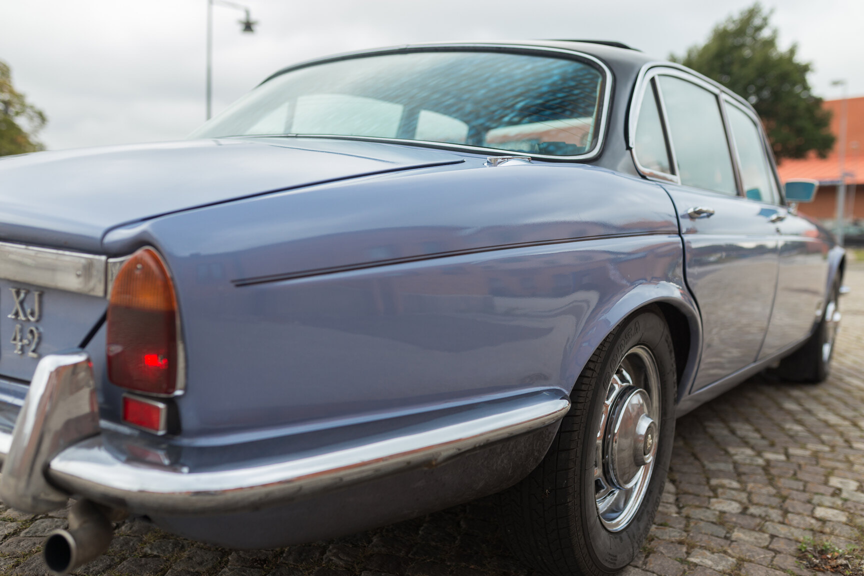 Exteriörbild på 1975 JAGUAR XJ6  (27)