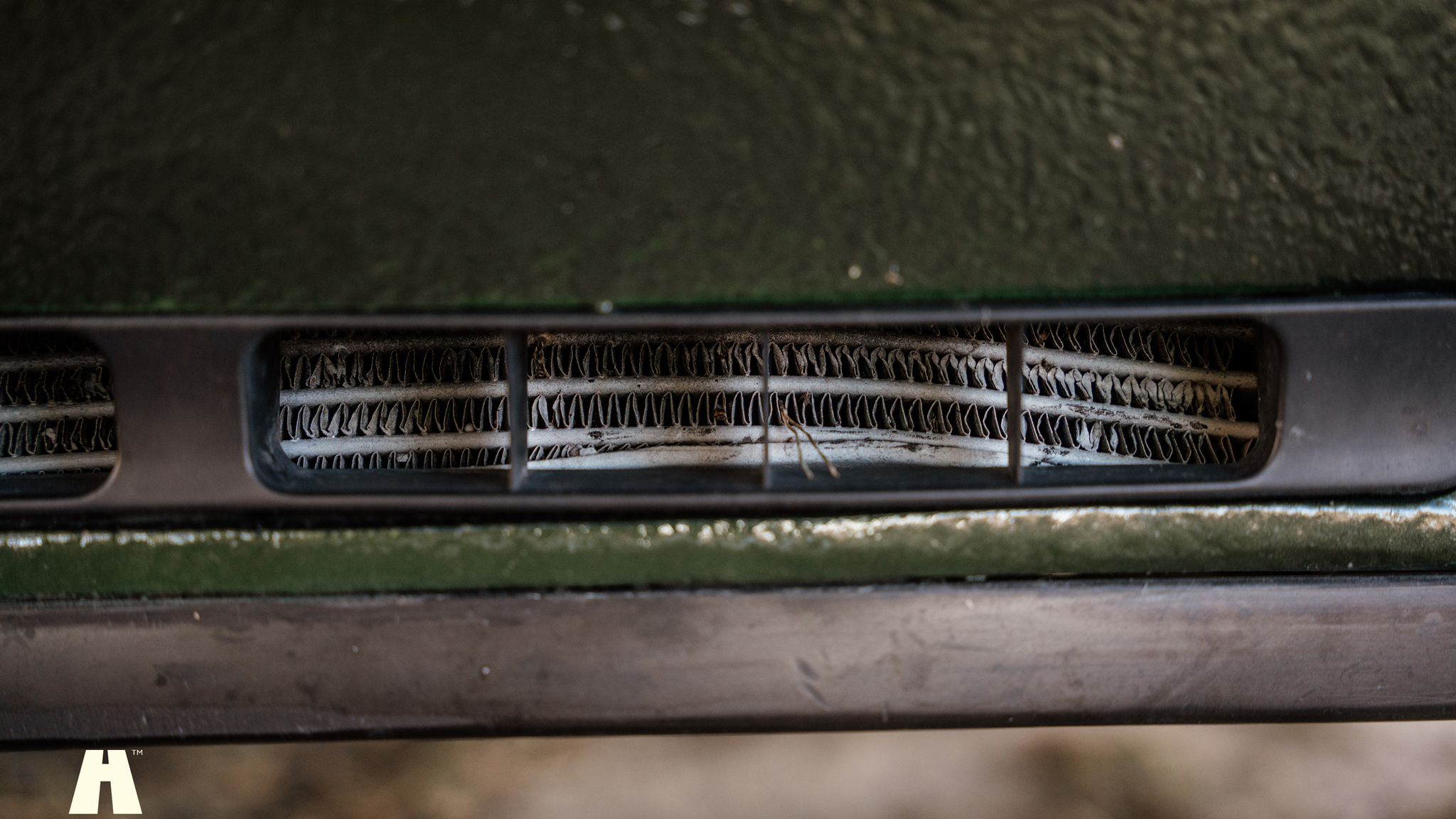 Exterior image of 1988 BMW 325 Coupé (46)