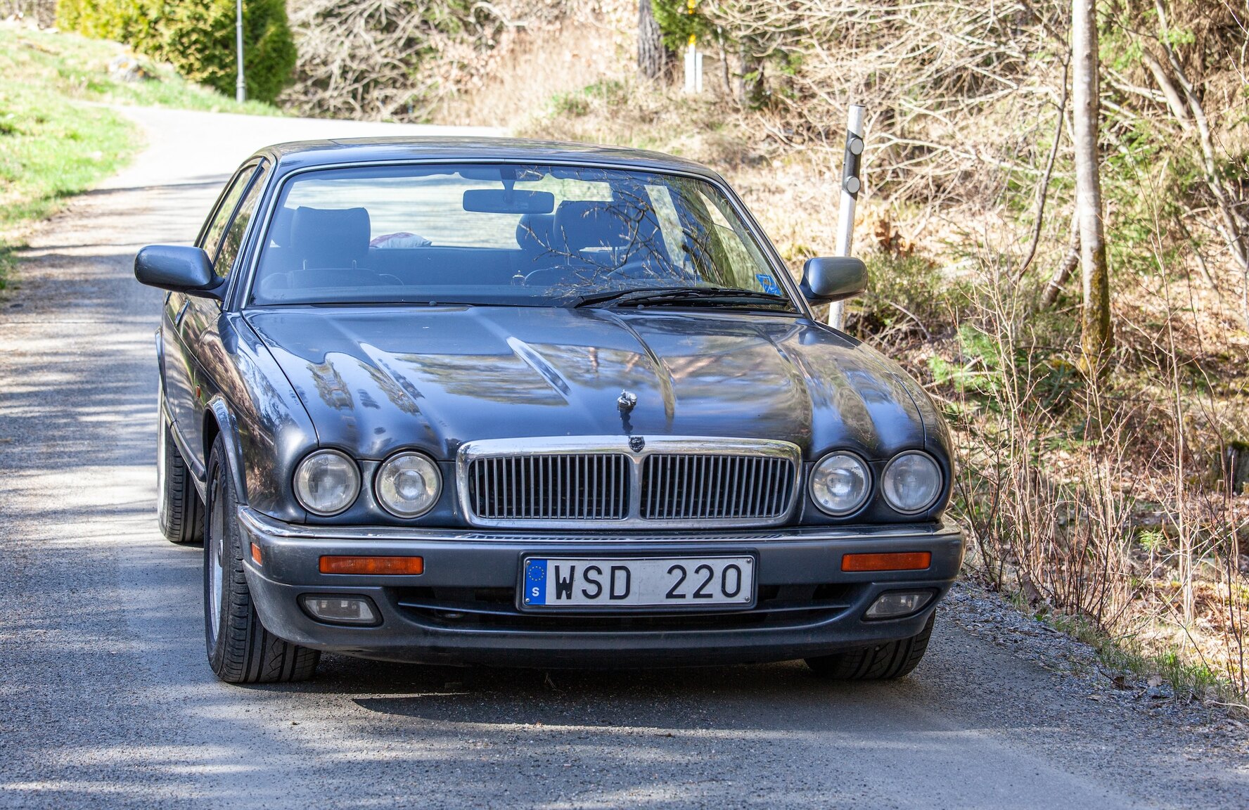 Exterior image of 1997 Jaguar XJ6 3.2