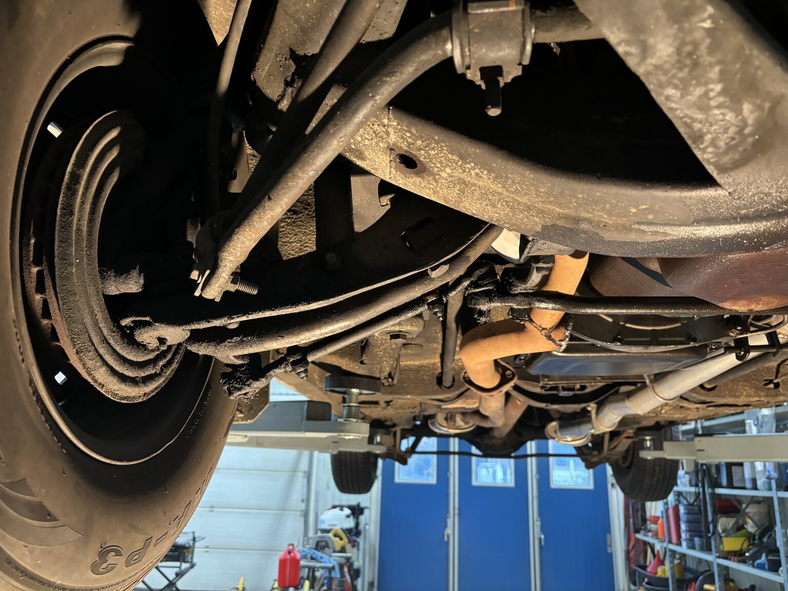 Image of 1976 Chrysler Cordoba mechanics