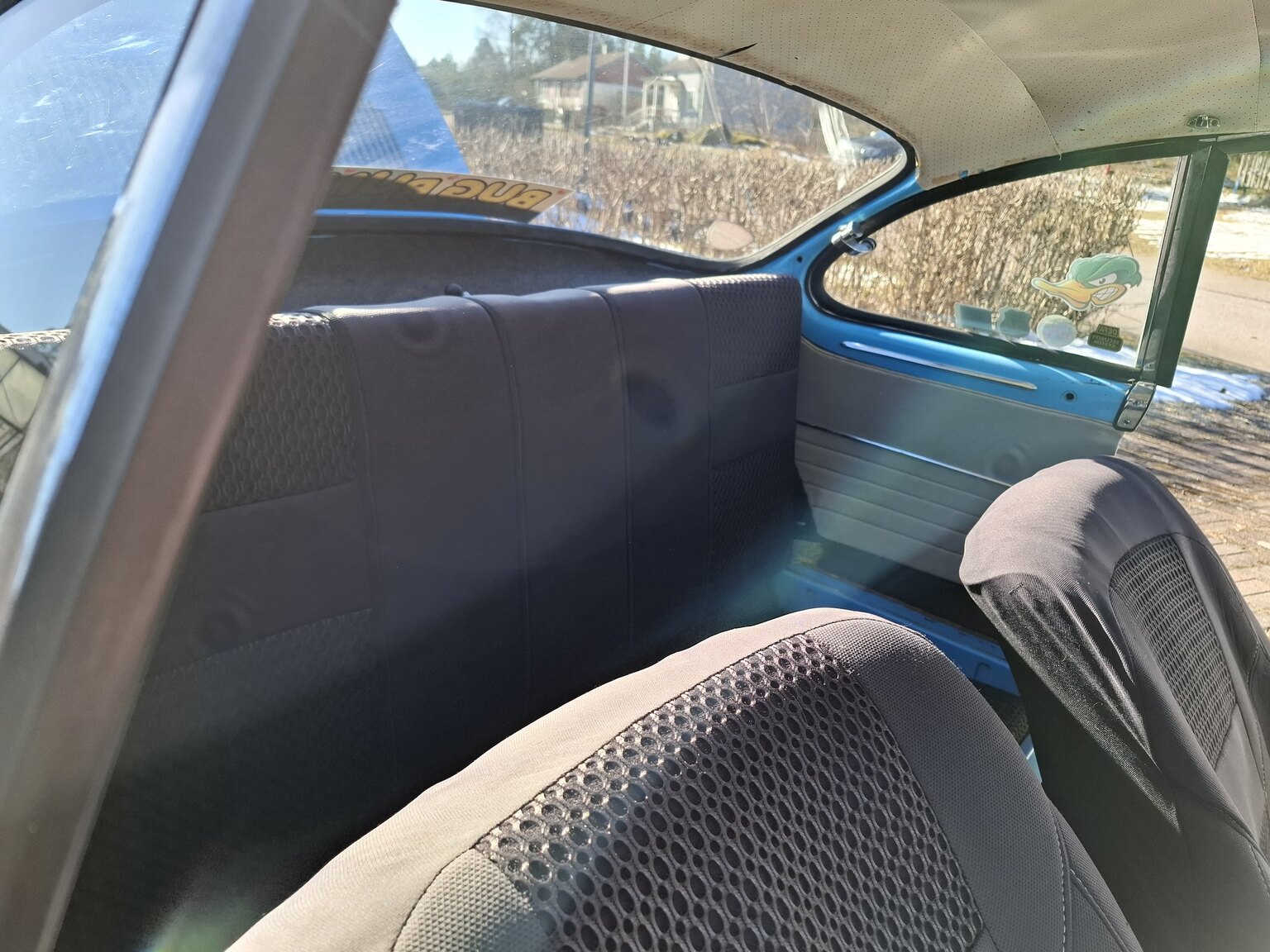 Interior image of 1966 Volkswagen 1300 Karmann-Ghia