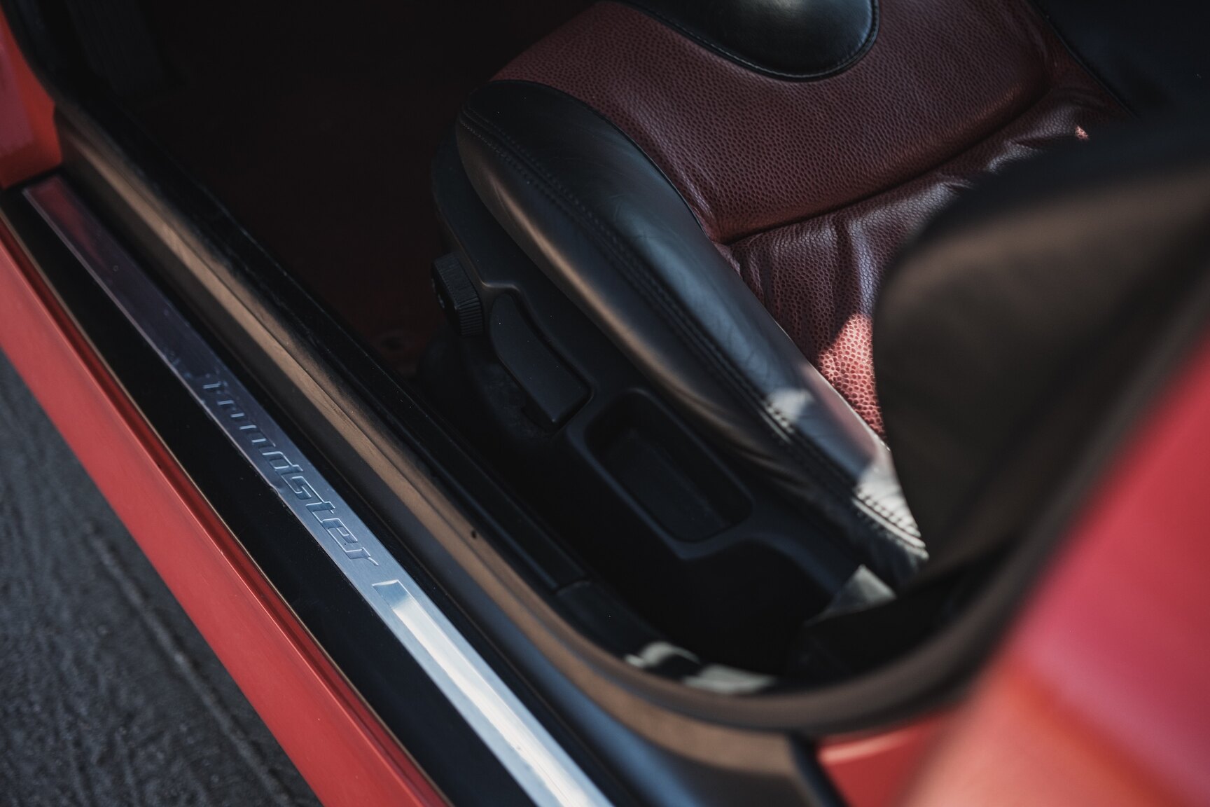 Interior image of 1999 BMW Z3 2.8i Roadster