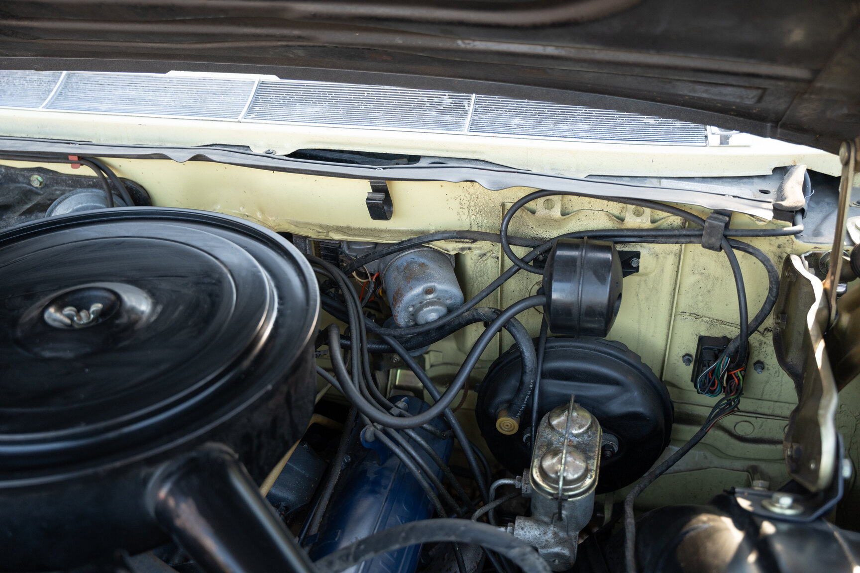 Image of 1962 Cadillac Coupé De Ville mechanics