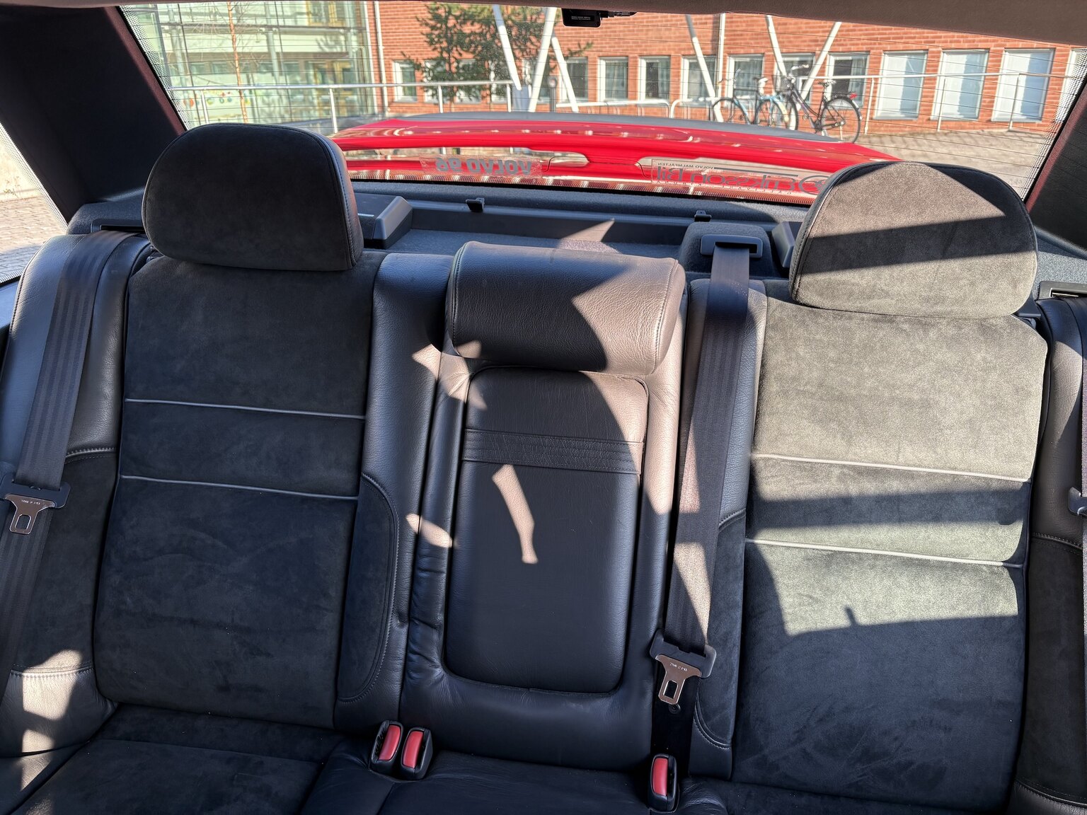 Interior image of 1996 Volvo 850 R