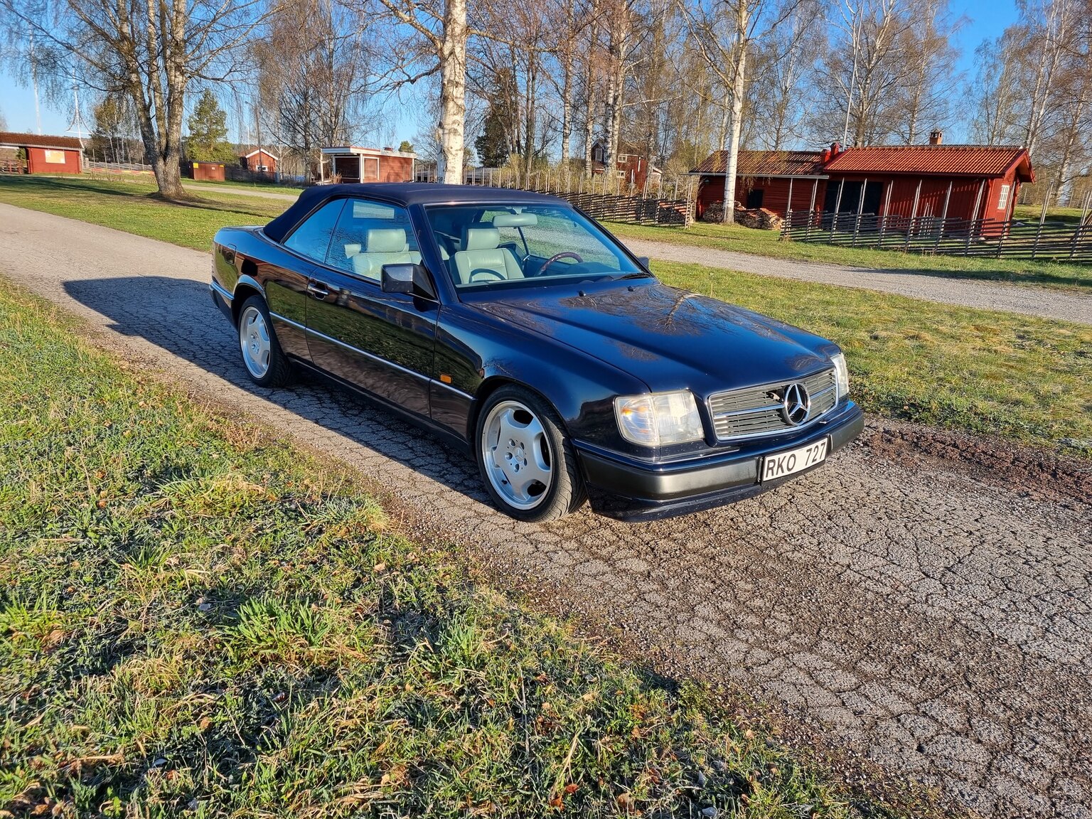 Exteriörbild på 1993 Mercedes-Benz 300 CE Cabriolet