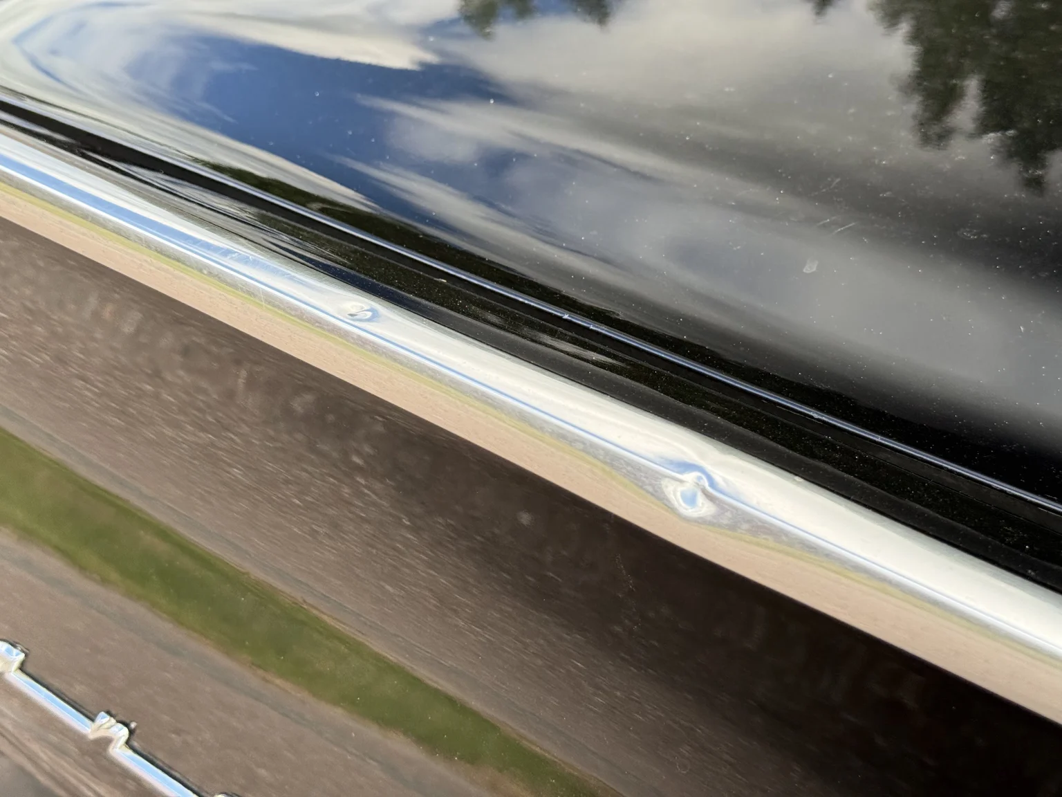 Exteriörbild på 1957 Ford Fairlane 500 Hardtop Cabriolet (49)