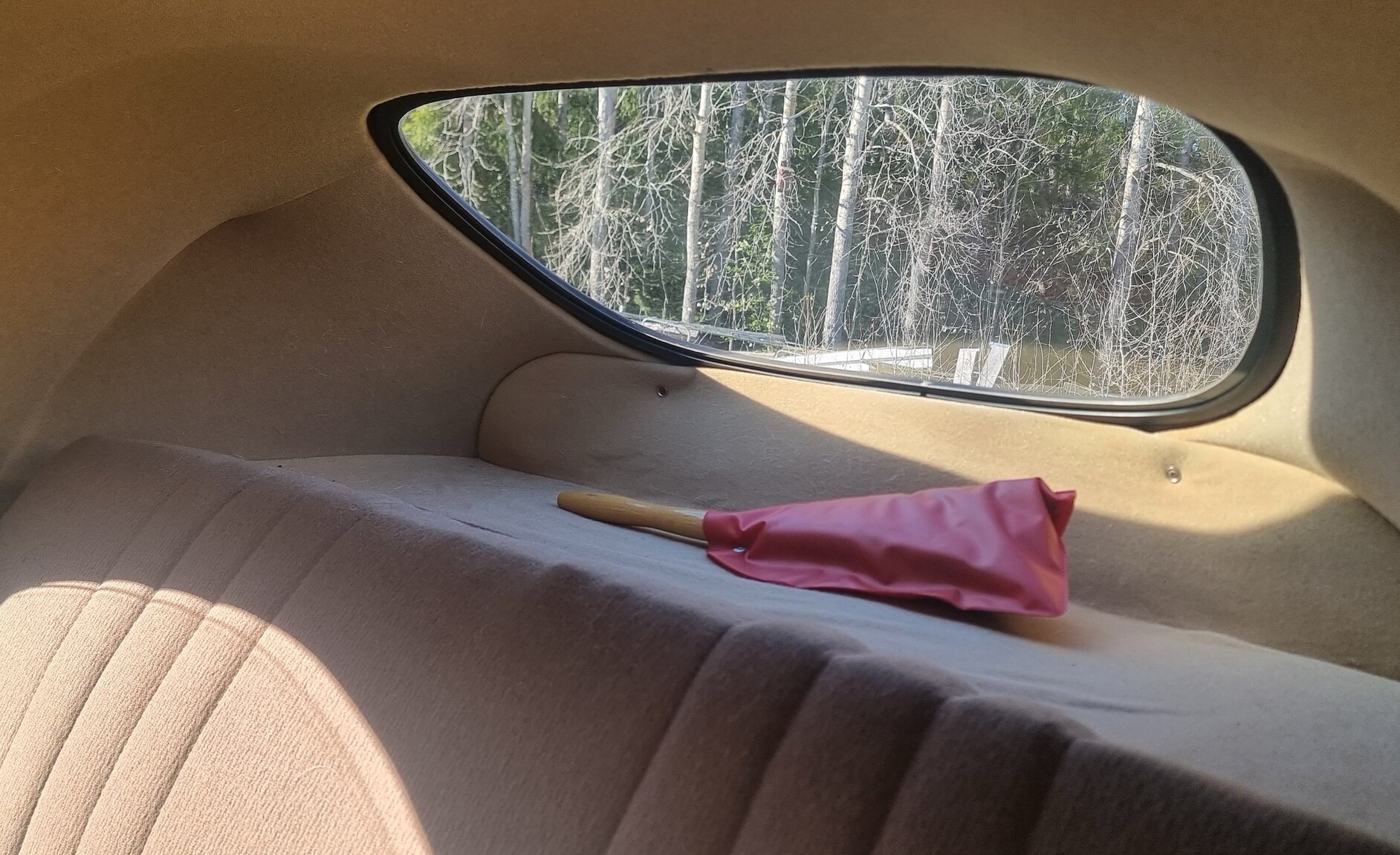 Interior image of 1951 Peugeot 203 De Luxe