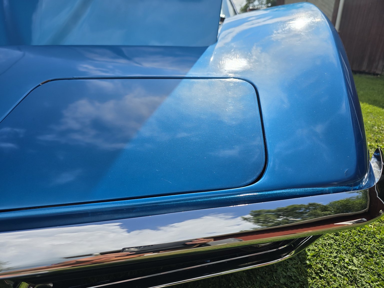 Exterior image of 1969 Chevrolet Corvette Stingray 6.0 V8