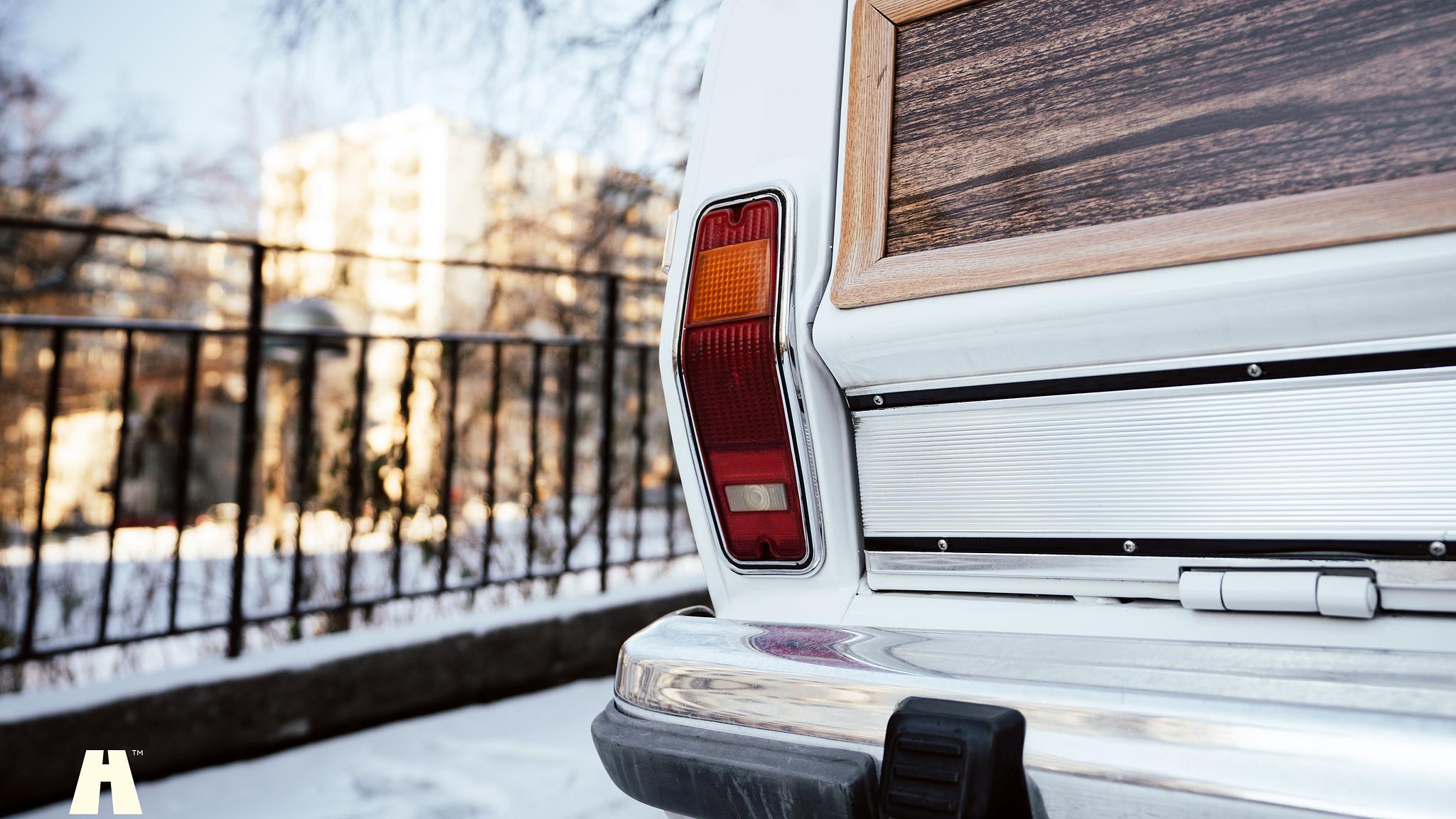 Aussenfoto 1991 Jeep Grand Wagoneer 1991 (19)