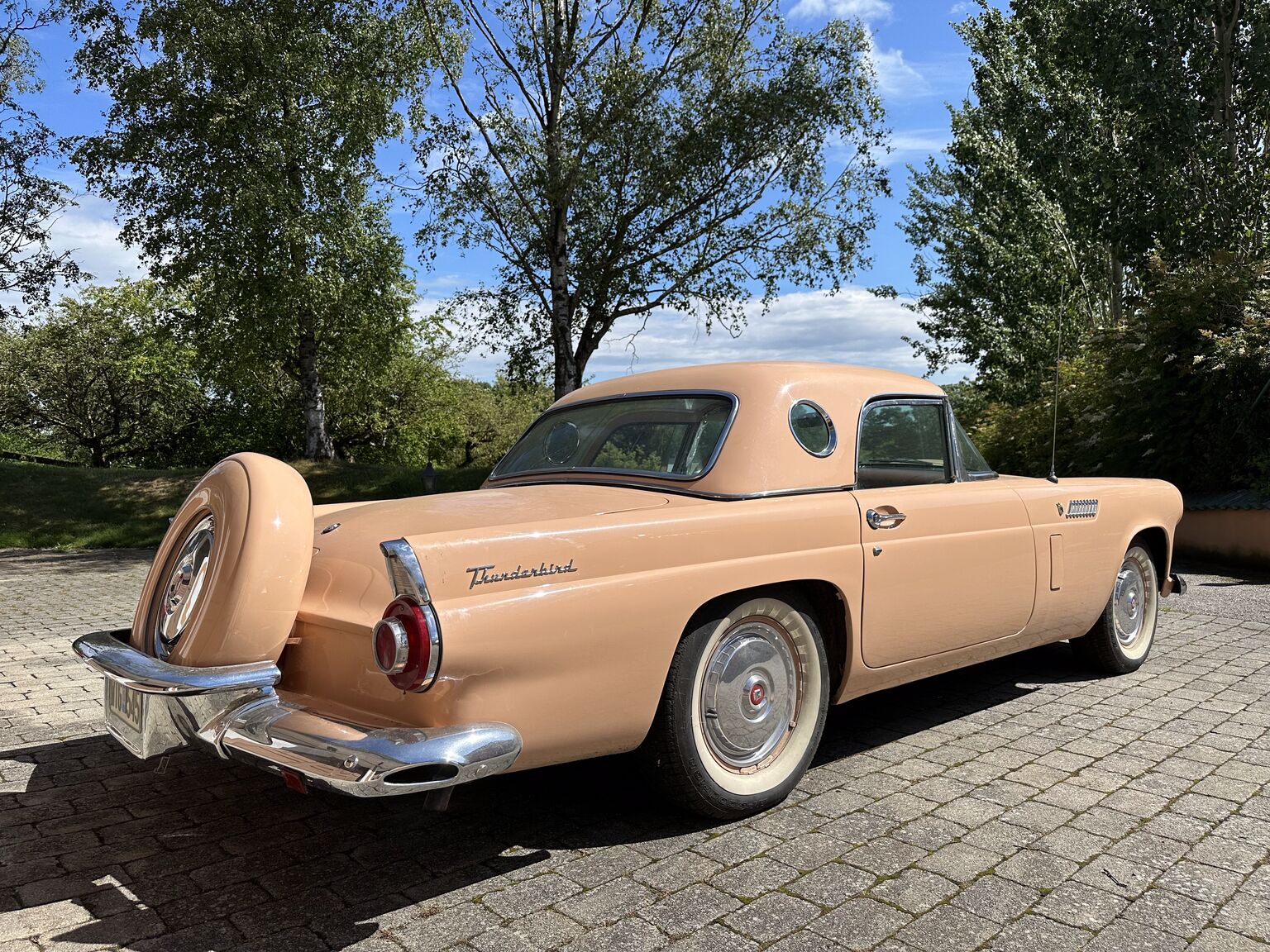 Aussenfoto 1956 Ford Thunderbird Convertible