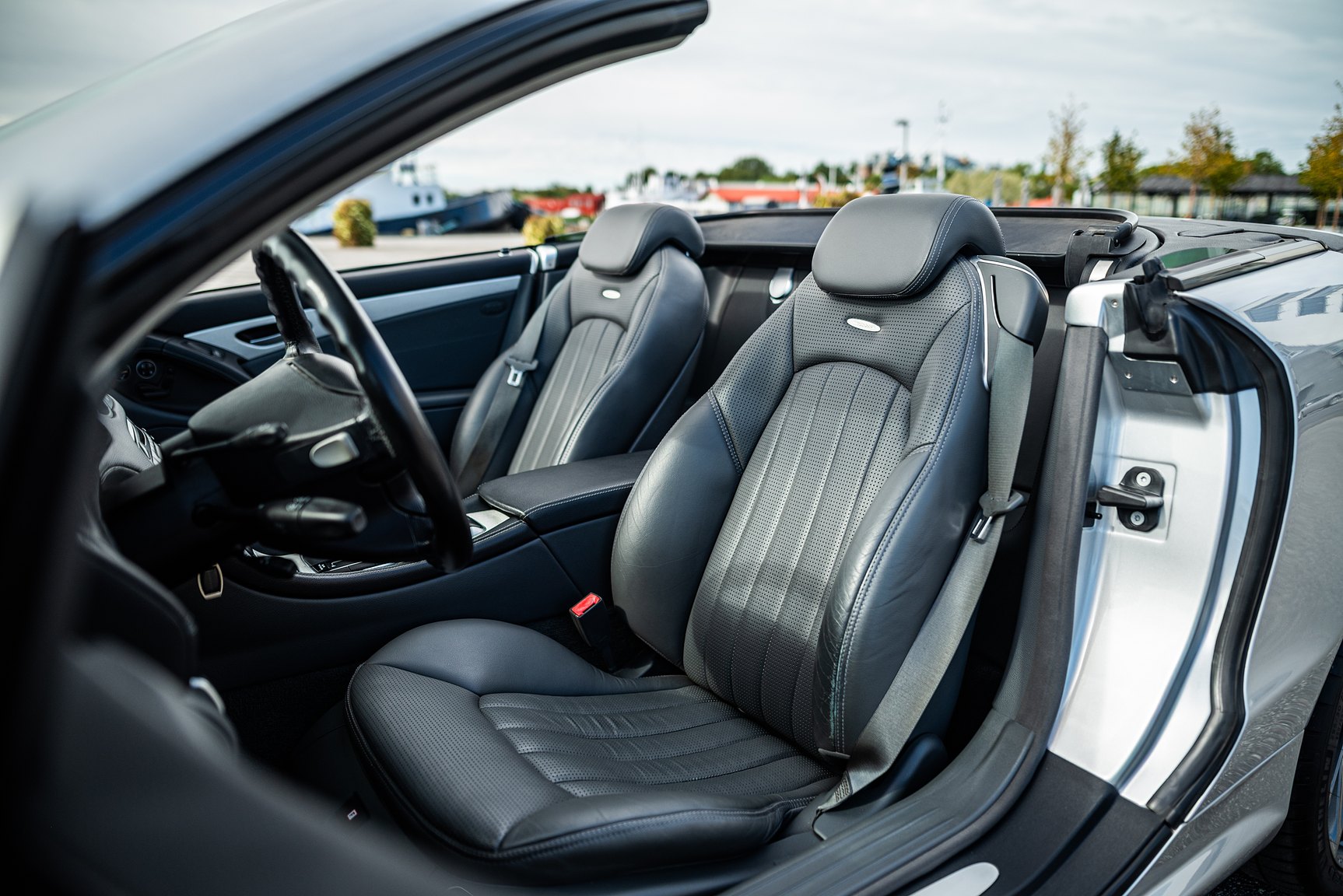 Interior image of 2002 Mercedes SL 55 AMG