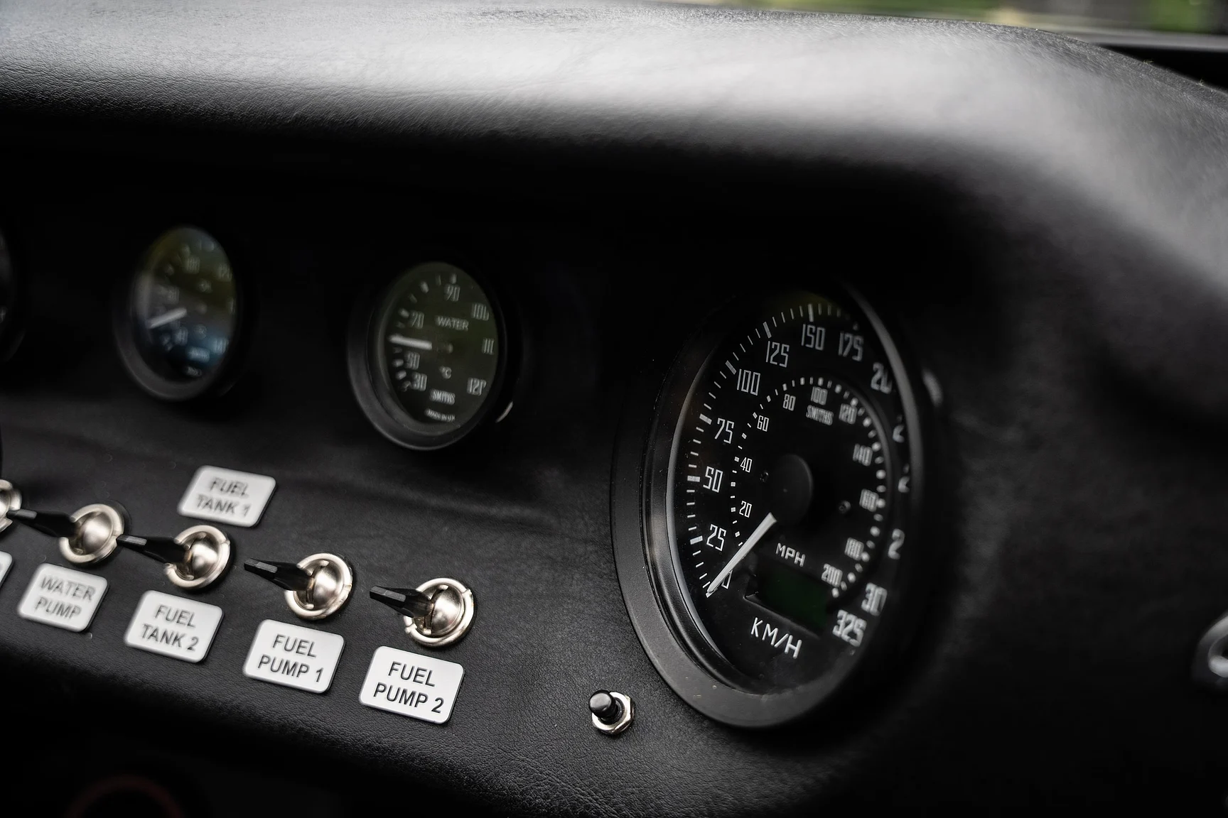 Innenraumfoto von 2024 Ford GT40 Tribute (5)