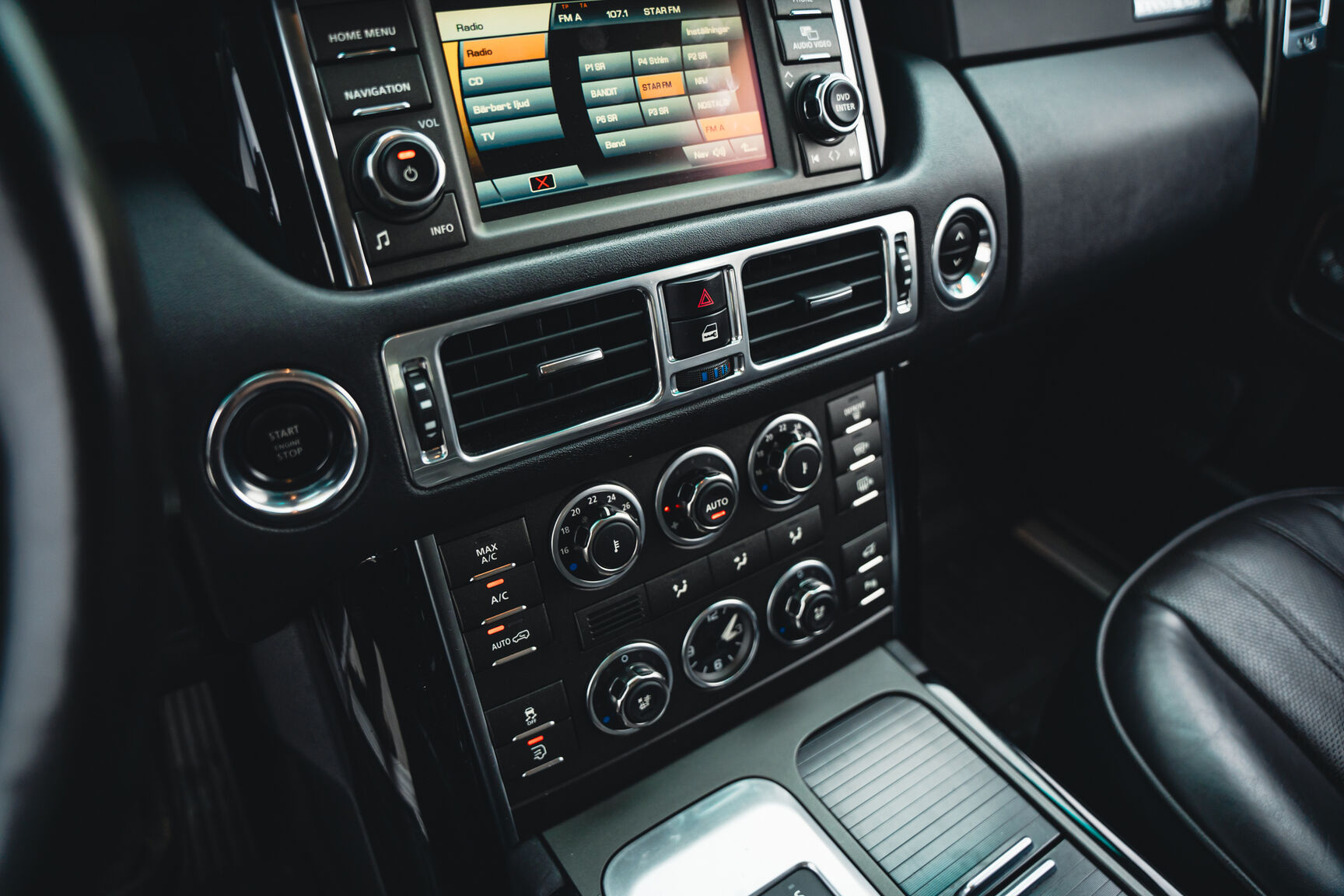 Innenraumfoto von 2012 Range Rover TDV8 Vouge