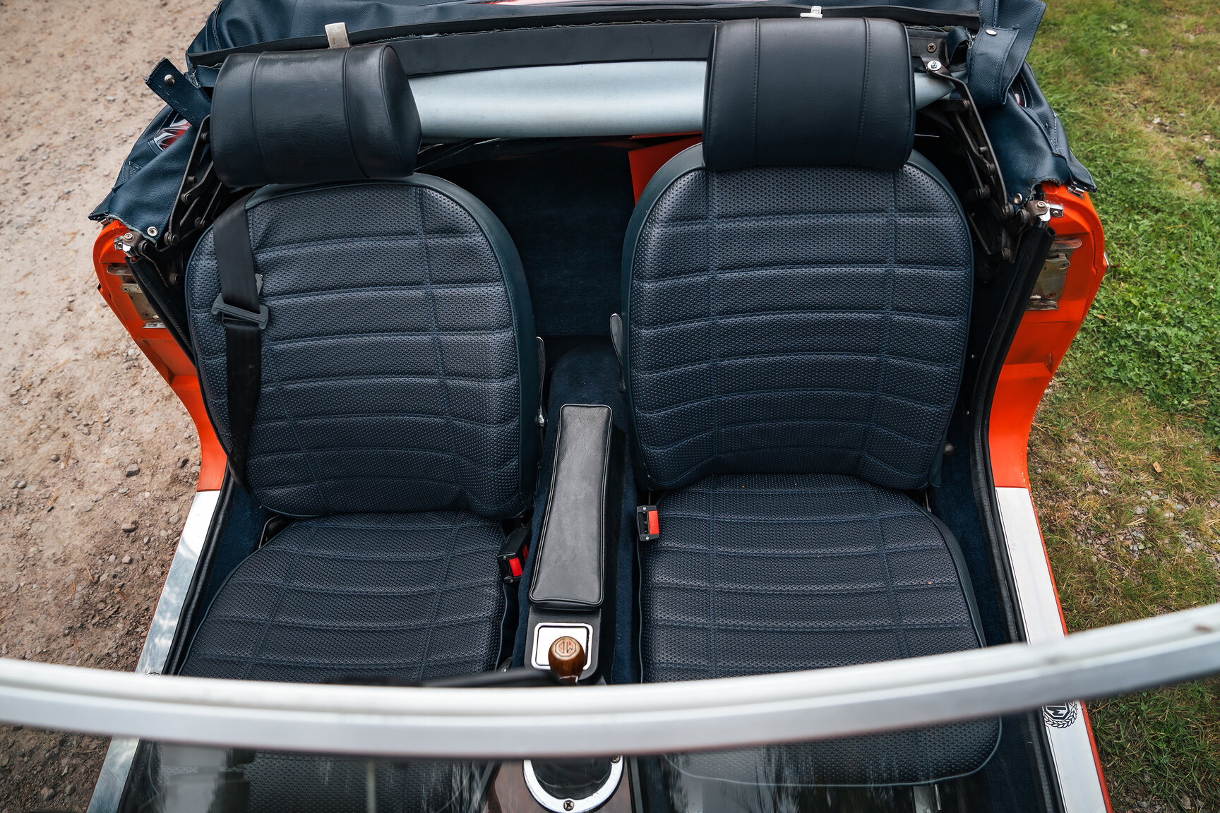 Innenraumfoto von 1973 MG MGB Roadster (40)