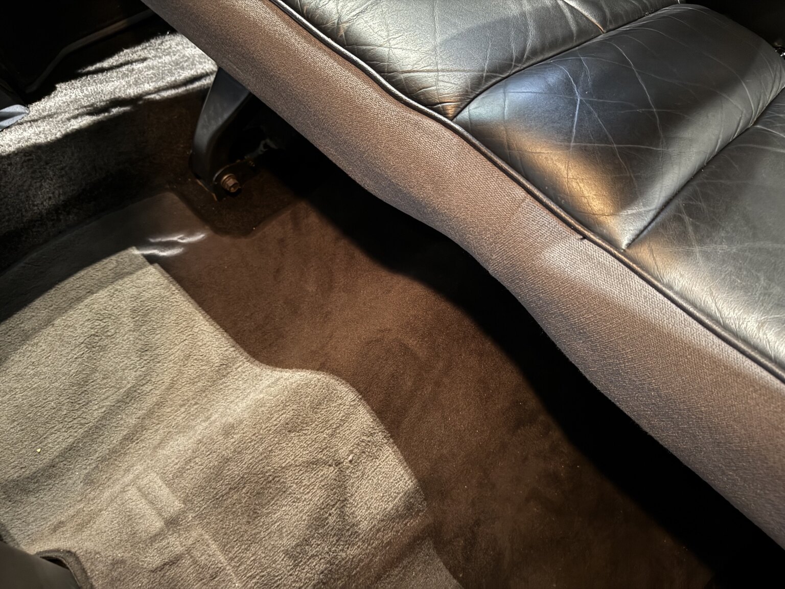 Interior image of 1992 GMC Typhoon 