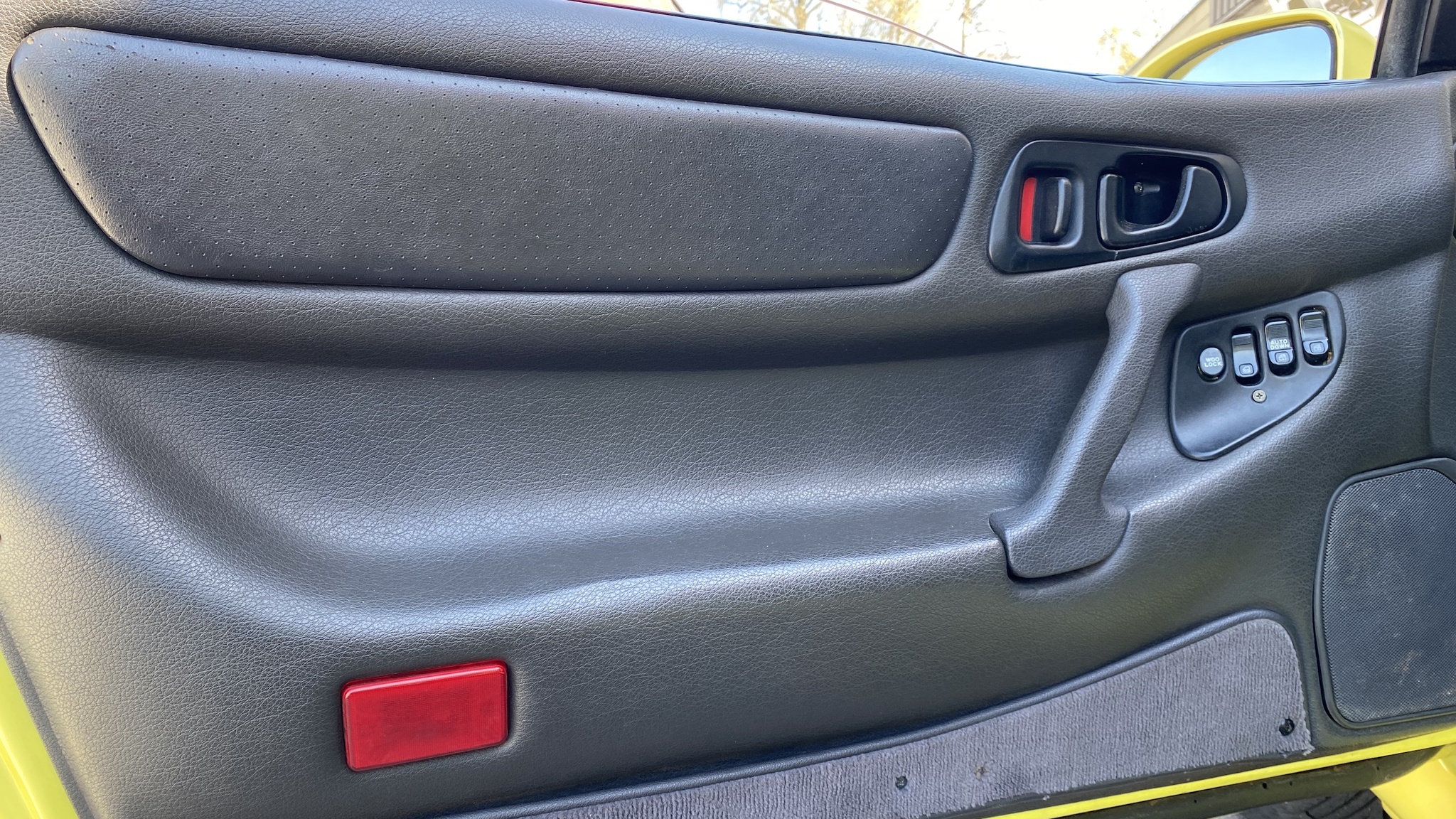 Interior image of 1992 Dodge Stealth (6)