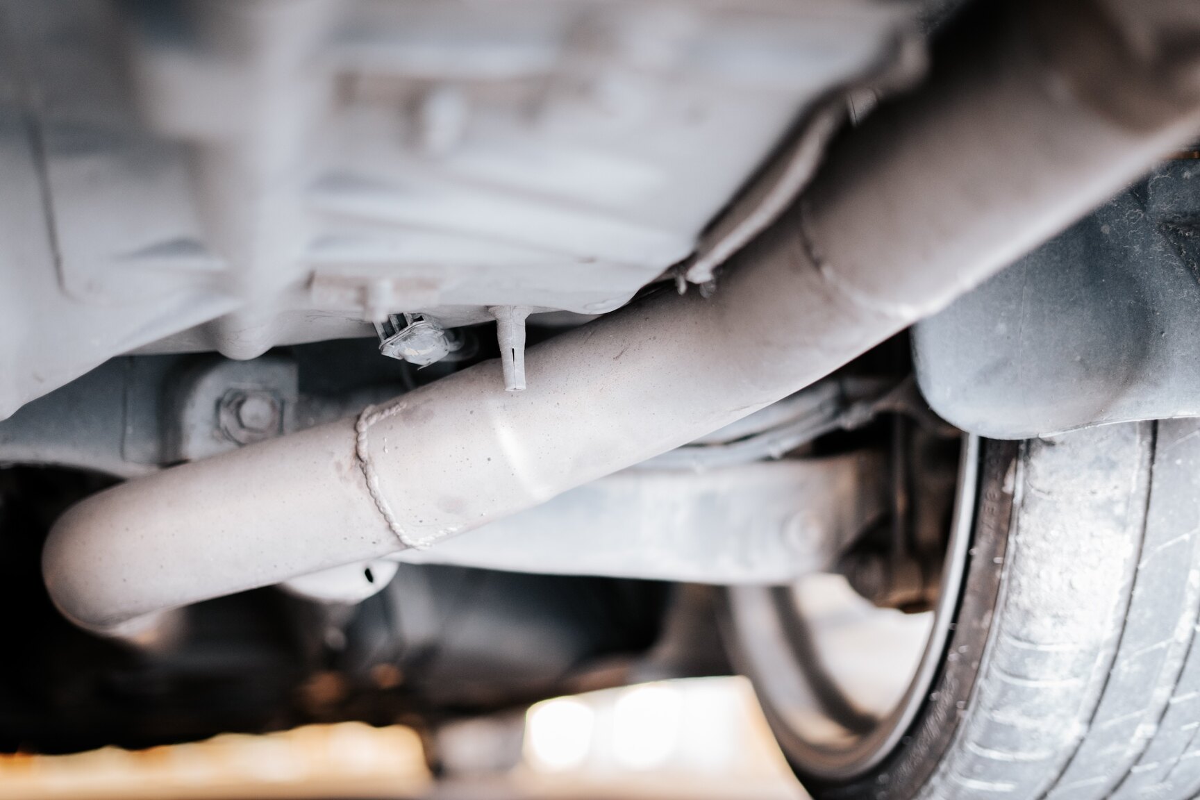 Image of 2006 Chrysler 300C SRT-8 mechanics (14)