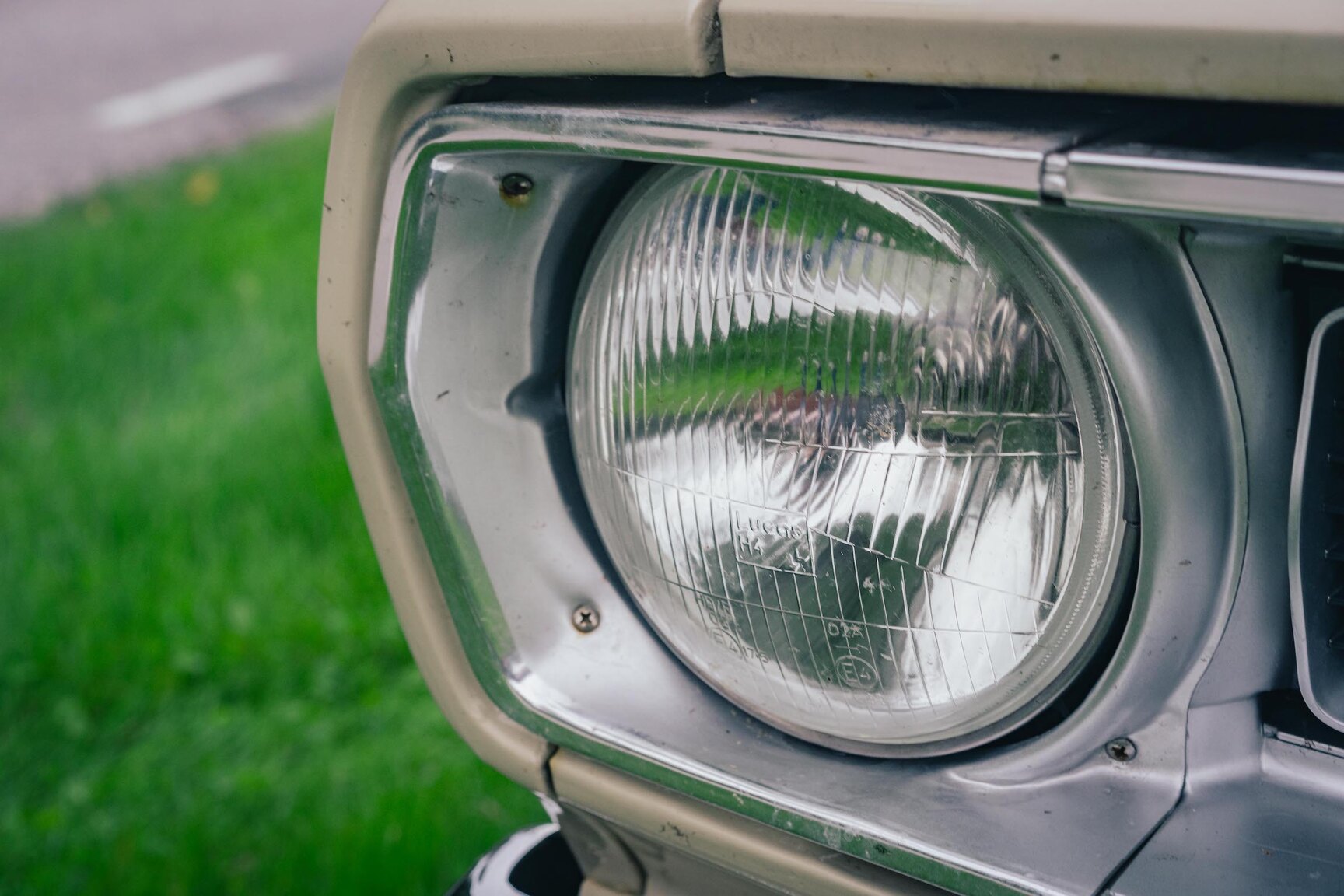 Exterior image of 1972 Plymouth Duster 360 (9)