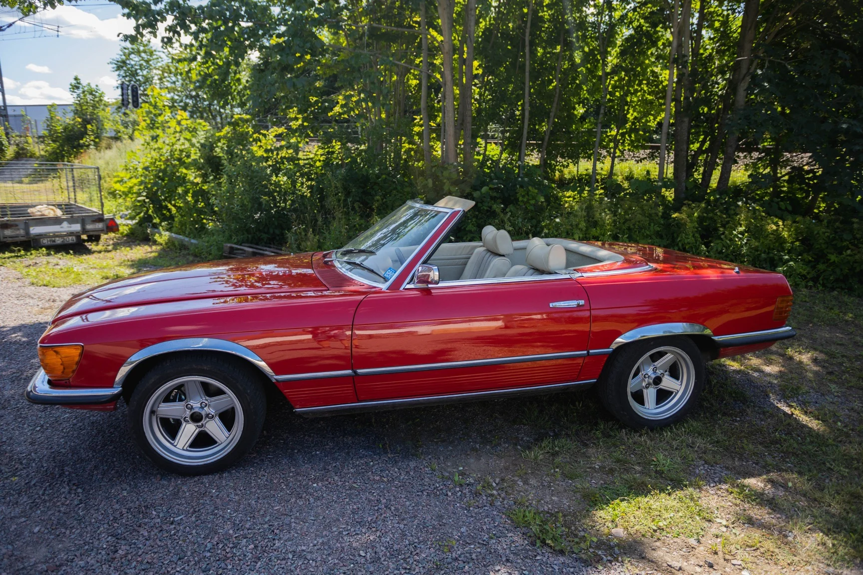 Aussenfoto 1975 Mercedes-Benz 280 SL (4)