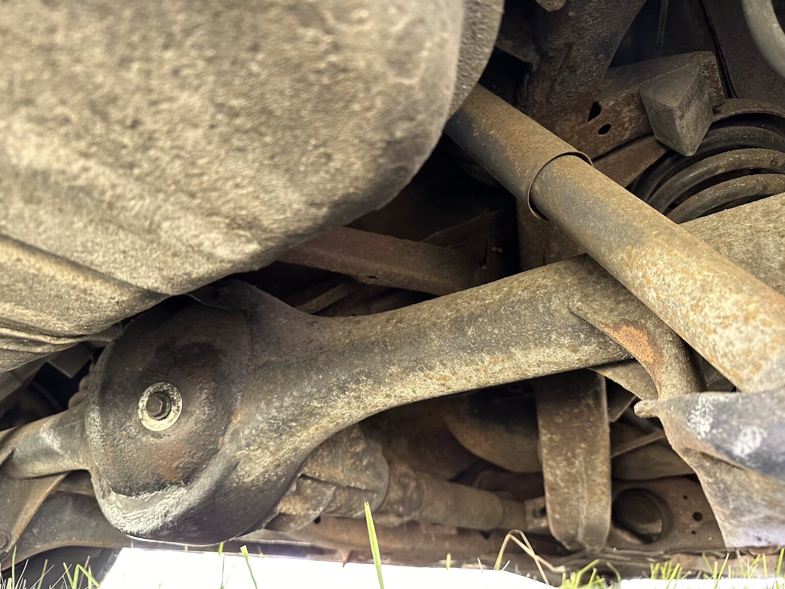 Image of 1964 Cadillac Fleetwood Seventy-Five Limousine mechanics (20)