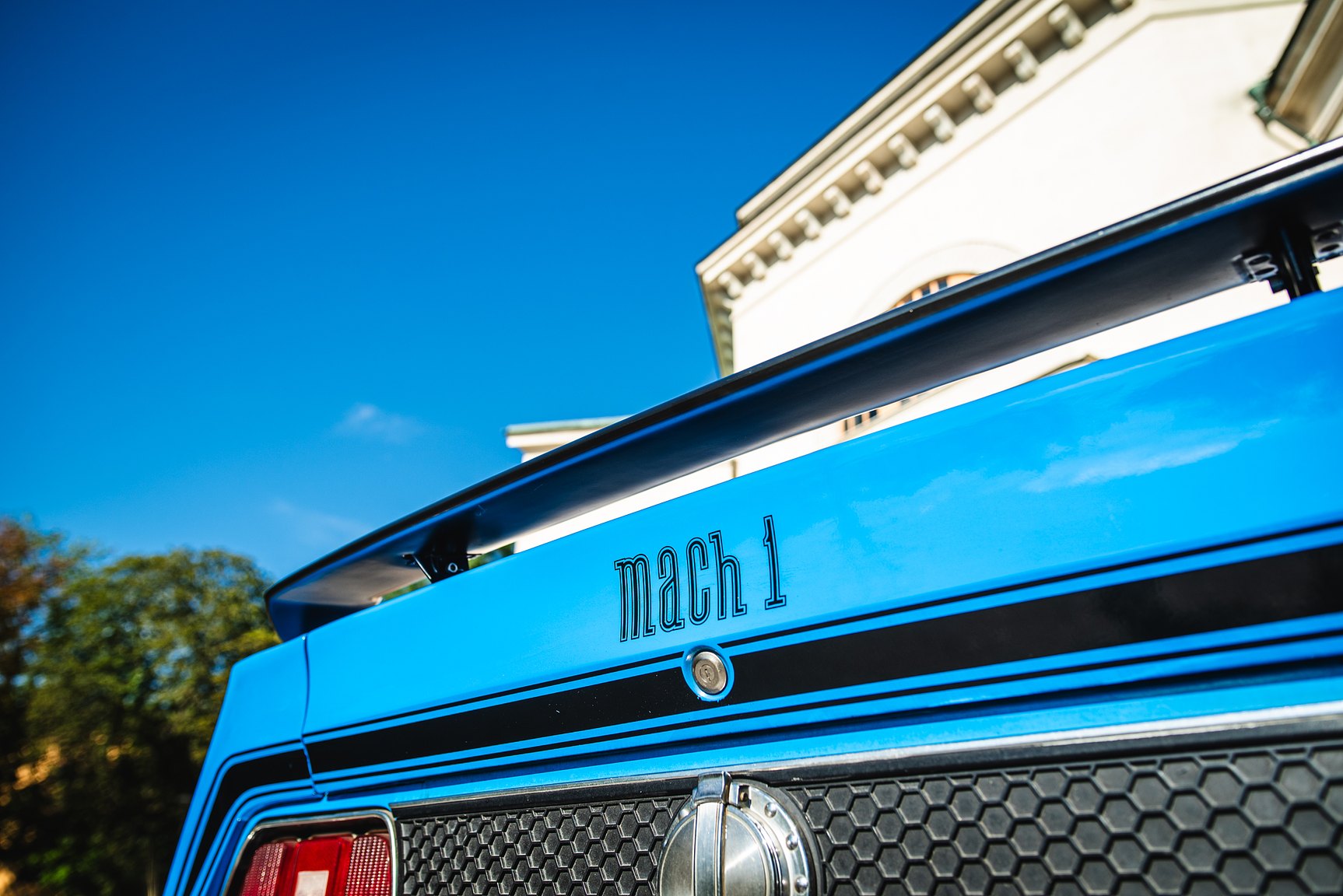 Exterior image of 1971 Ford Mustang Mach 1